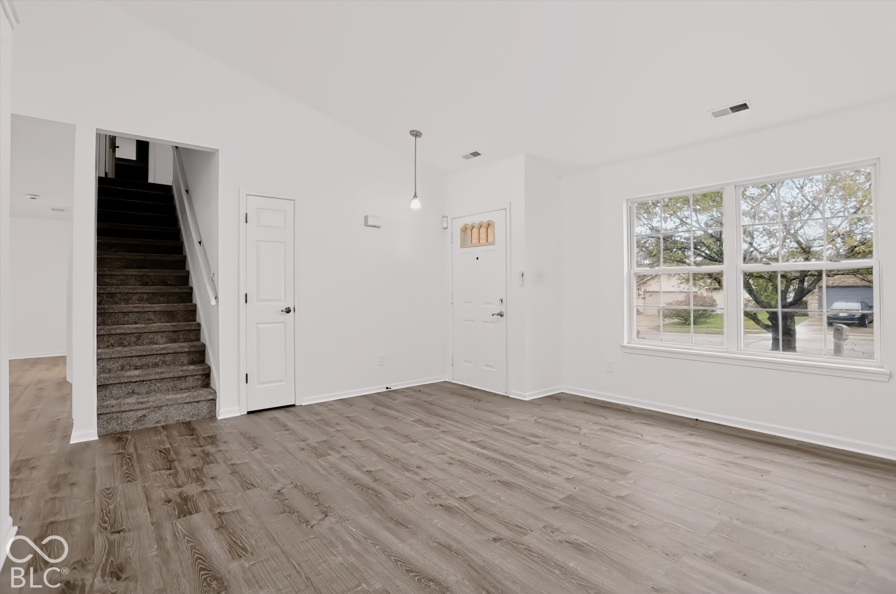4001 Maple Manor Drive, Indianapolis, IN, 46237 photo 5 of 43