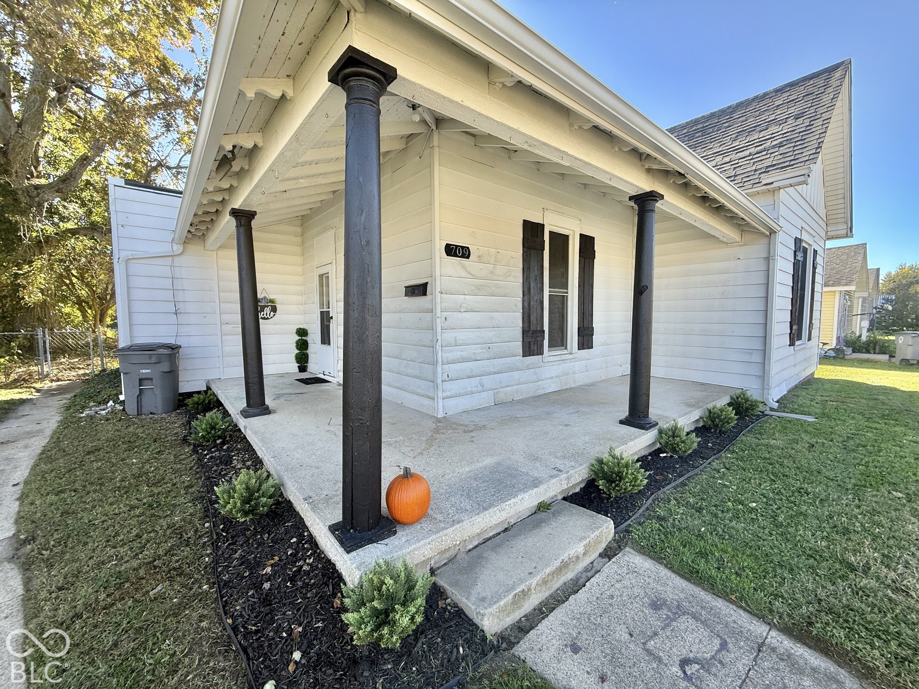 709 W Laurel, Seymour, IN, 47274 photo 5 of 25