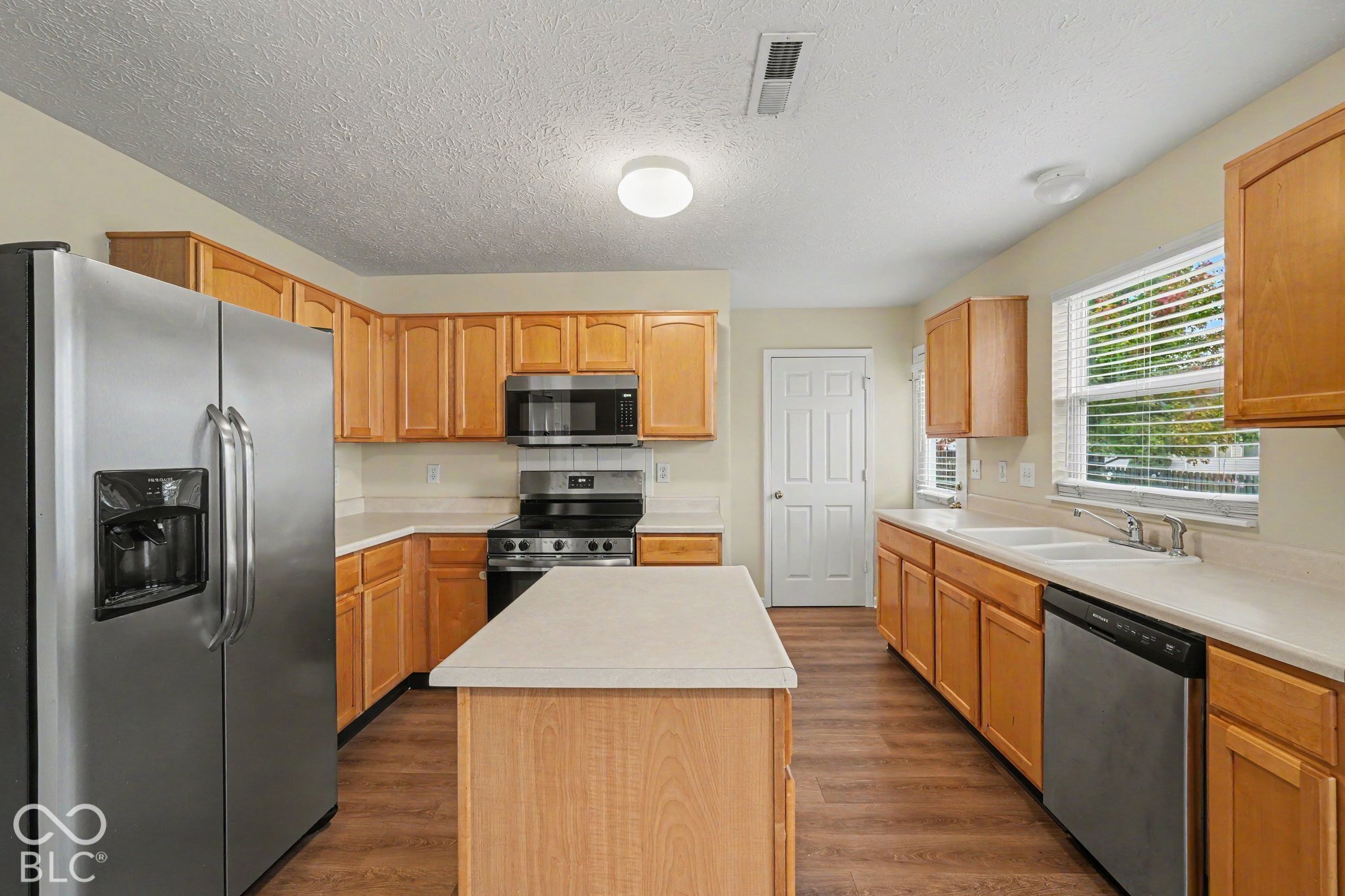 12272 Carriage Stone Drive, Fishers, IN, 46037 photo 5 of 15