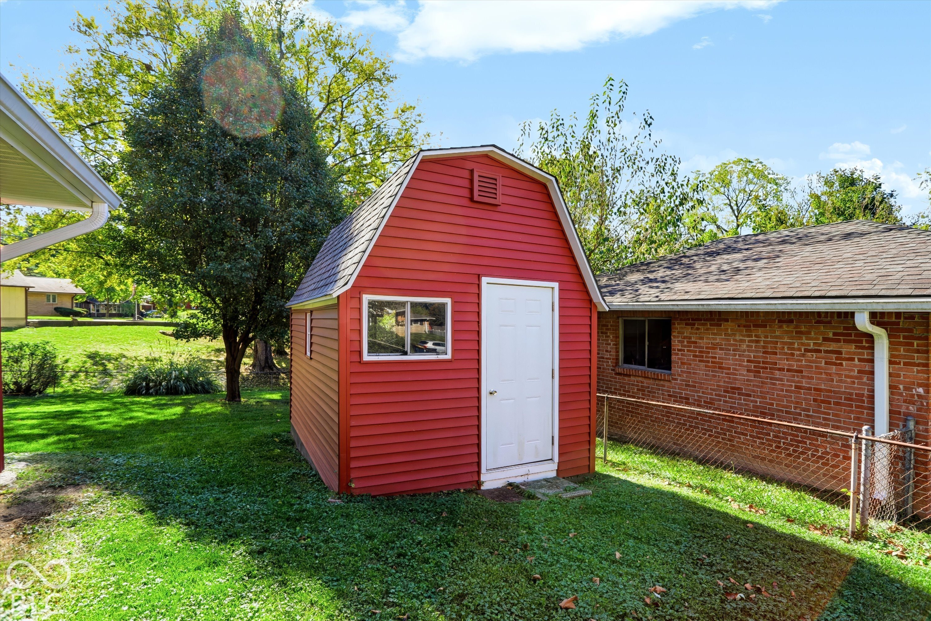 413 Gerry, Beech Grove, IN, 46107 photo 5 of 19