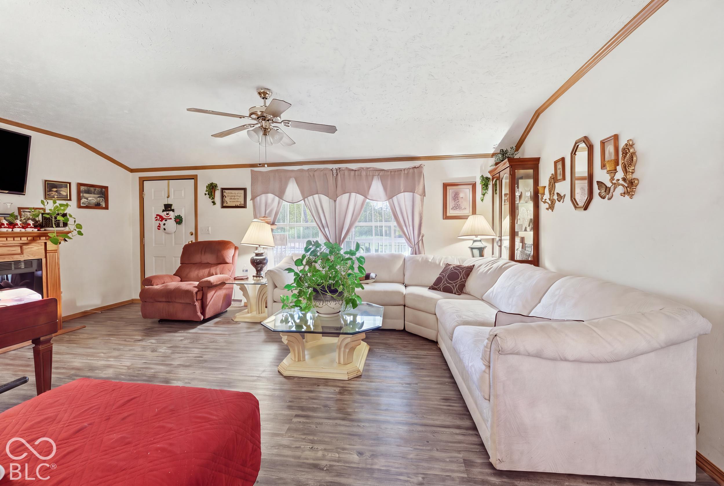 6376 Hall School Road, Martinsville, IN, 46151 photo 5 of 39