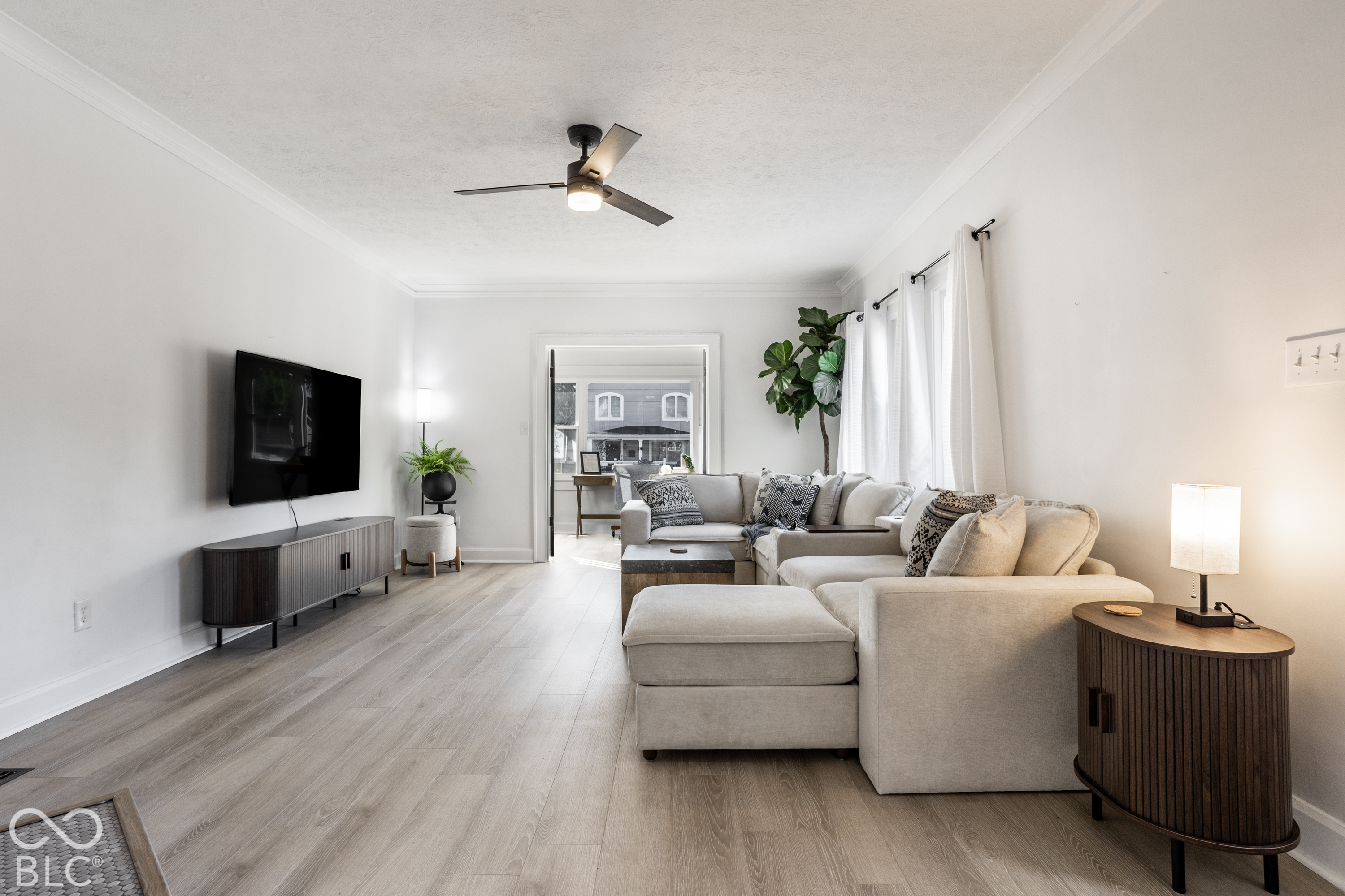 260 W 44th Street, Indianapolis, IN, 46208 photo 5 of 43