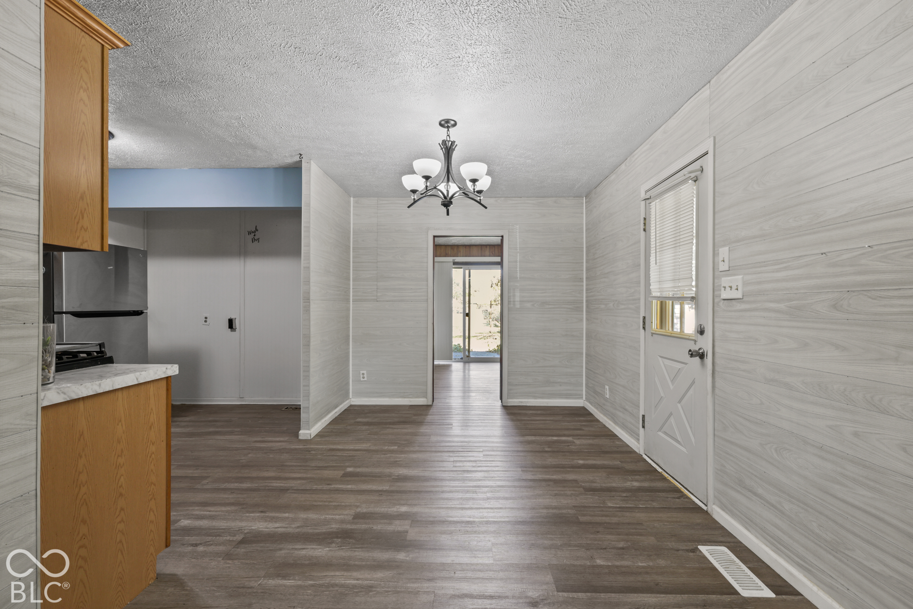 4742 Norcroft Drive, Indianapolis, IN, 46221 photo 5 of 34