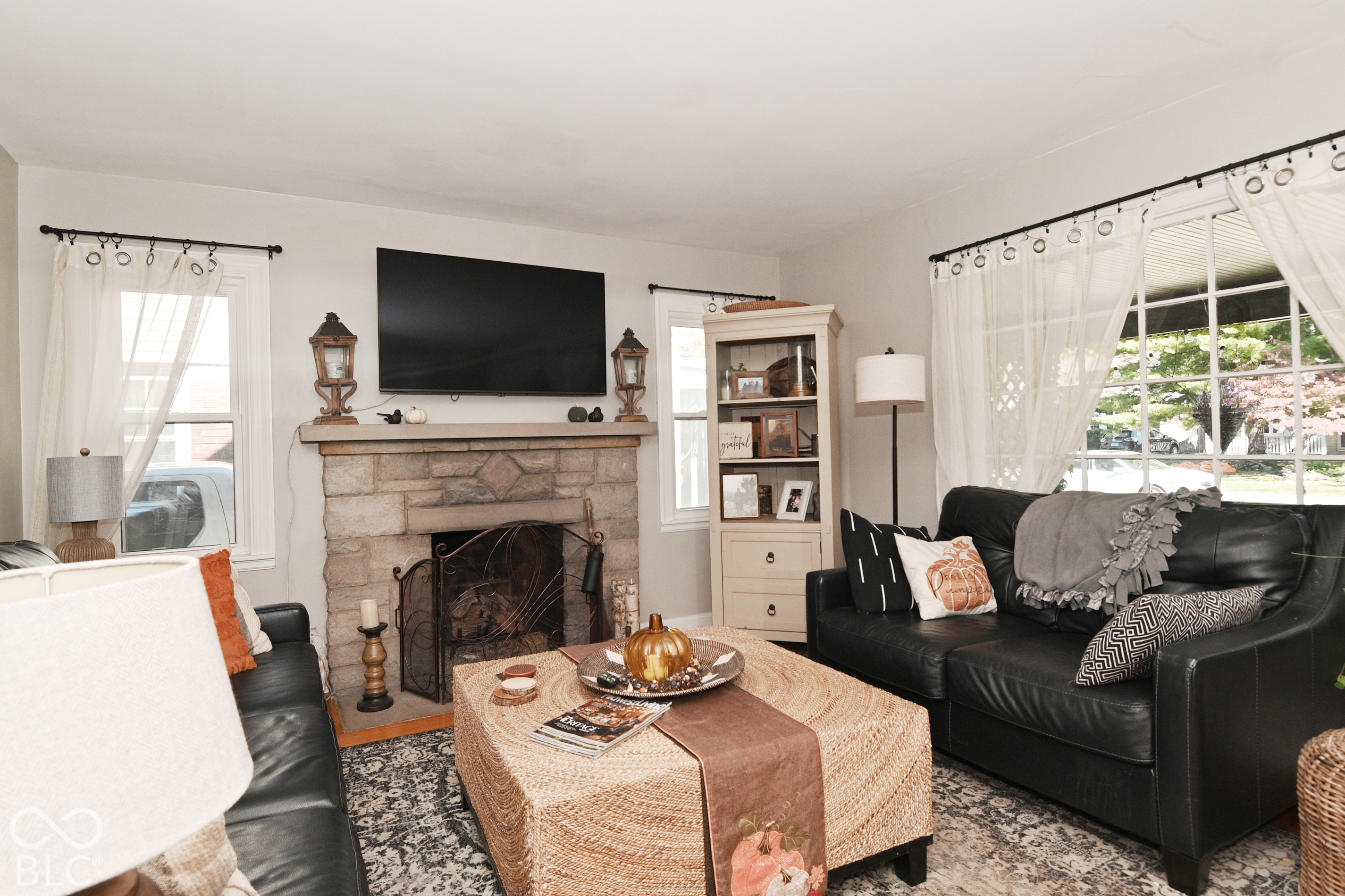 886 N Whittier Place, Indianapolis, IN, 46219 photo 5 of 60