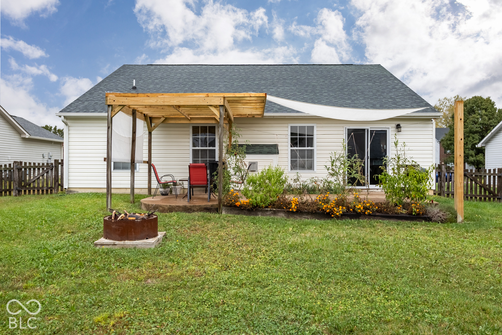 8105 Red Barn Court, Indianapolis, IN, 46239 photo 5 of 44