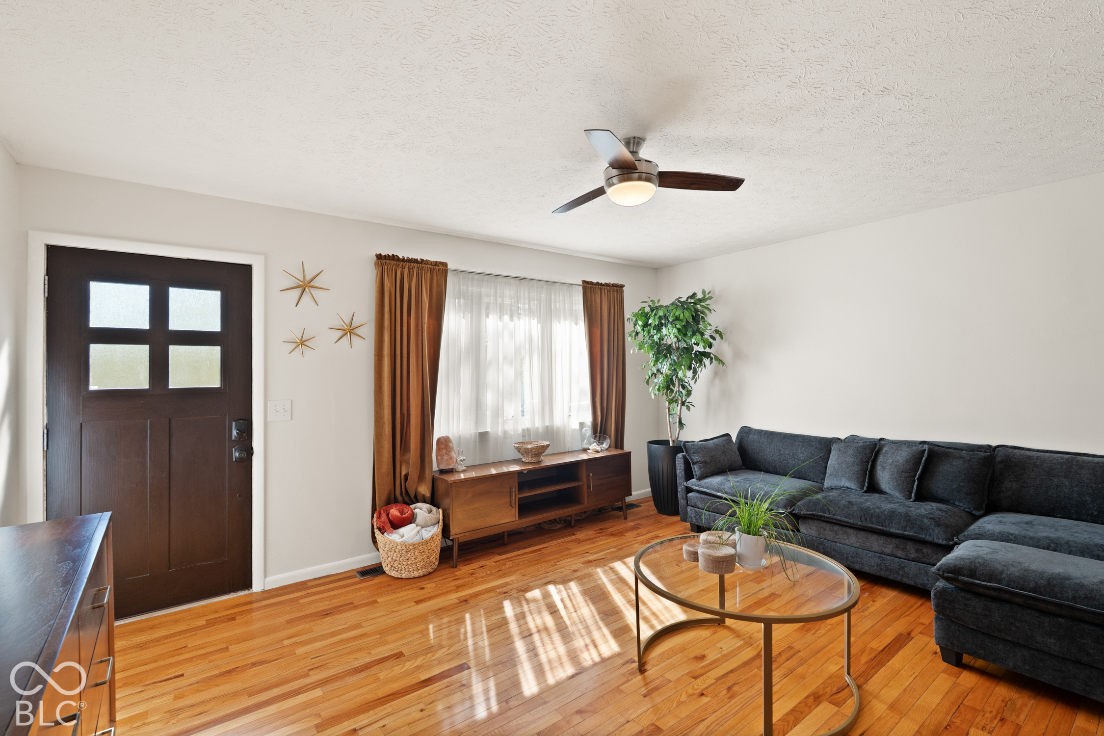 722 W A Street, Paoli, IN, 47454 photo 5 of 44