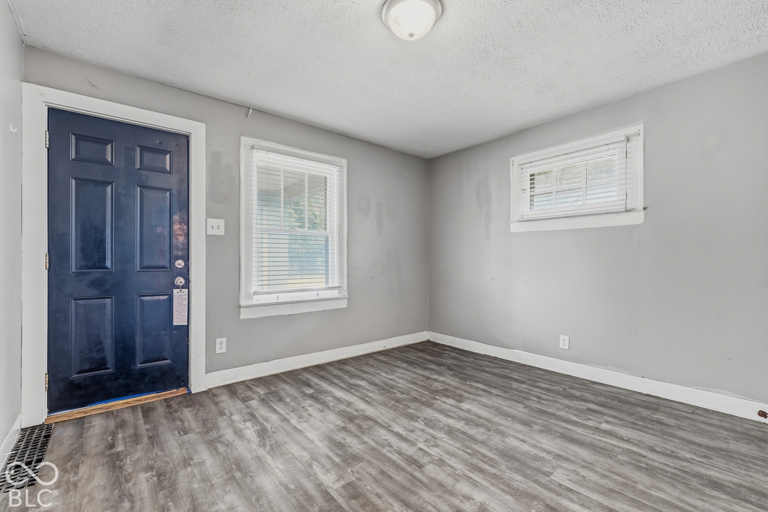 1521 E Legrande Avenue, Indianapolis, IN, 46203 photo 5 of 28