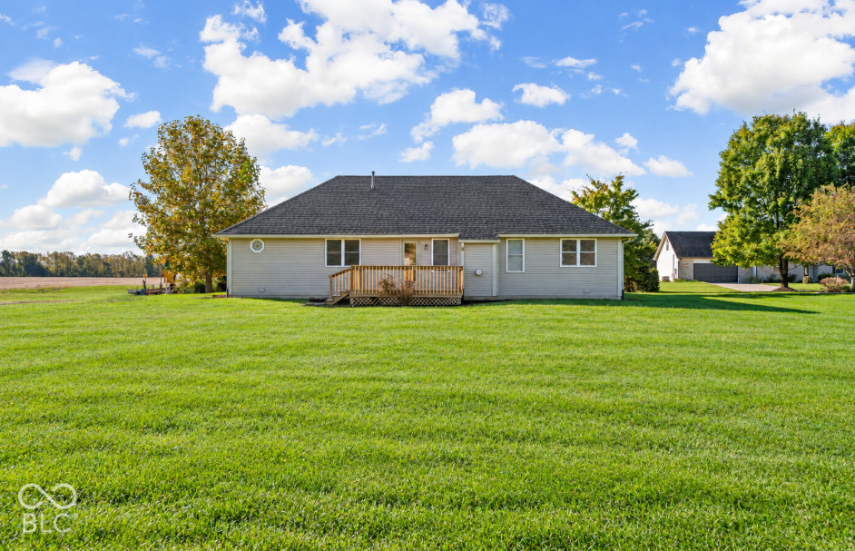 2420 E Mill Stream Drive, Greenfield, IN, 46140 photo 5 of 37