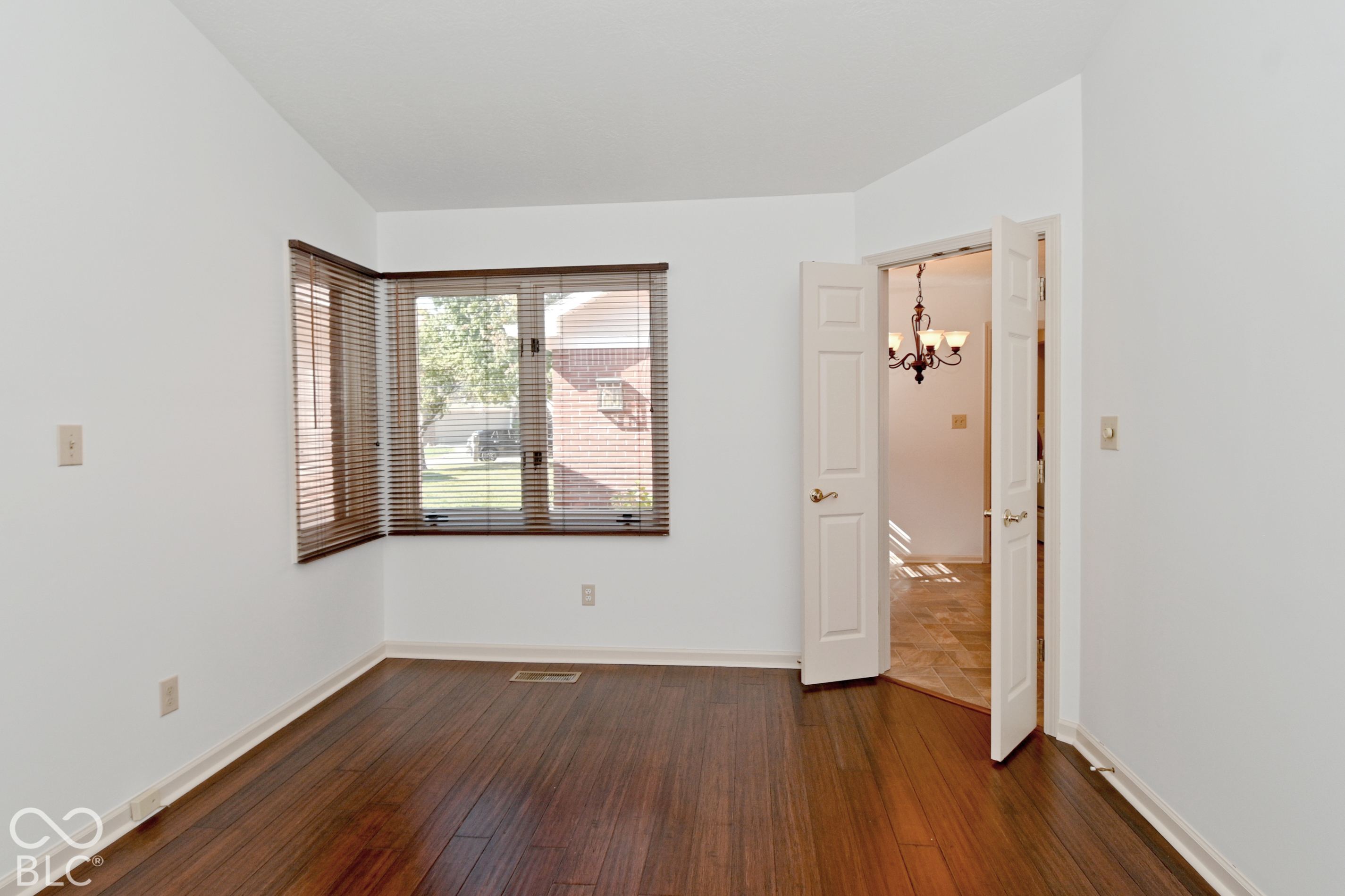 7461 Longleat Road, Indianapolis, IN, 46240 photo 5 of 52