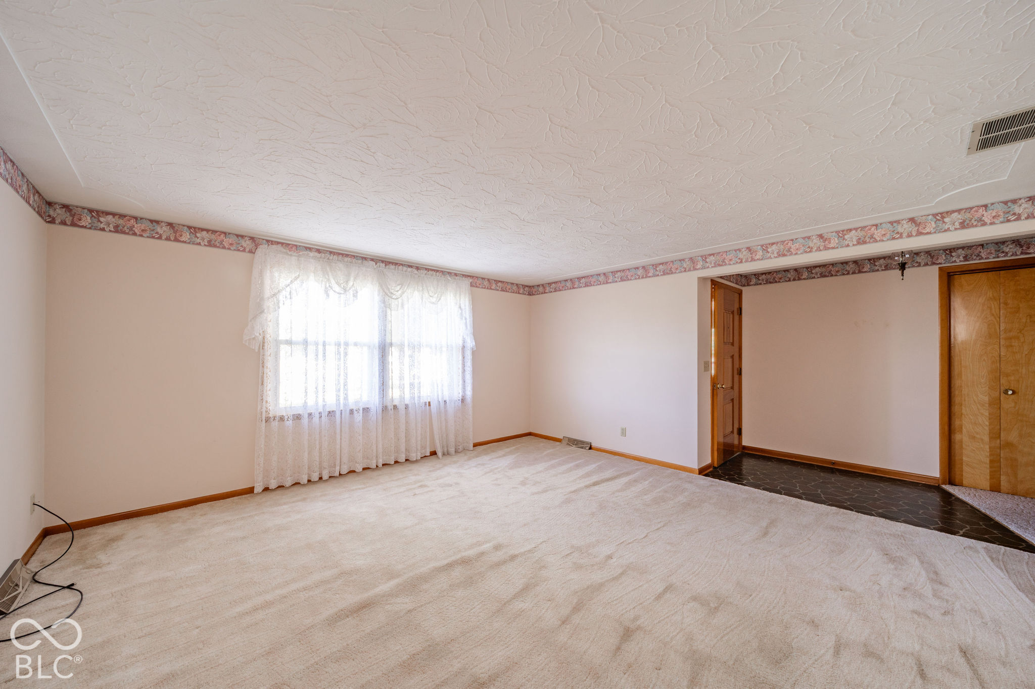 8300 S Asbury Lane, Daleville, IN, 47334 photo 5 of 25