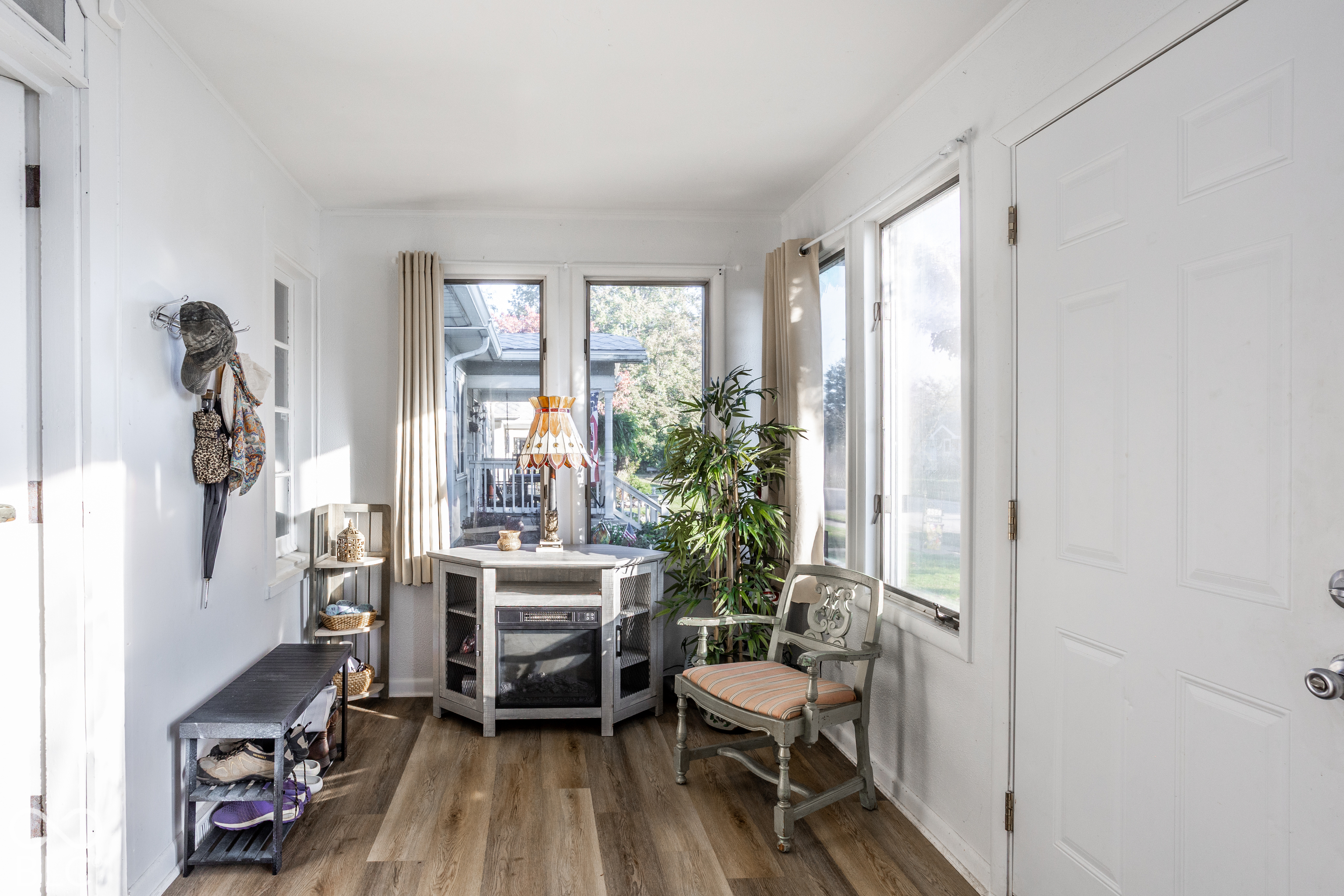 2528 S New Jersey Street, Indianapolis, IN, 46225 photo 5 of 38
