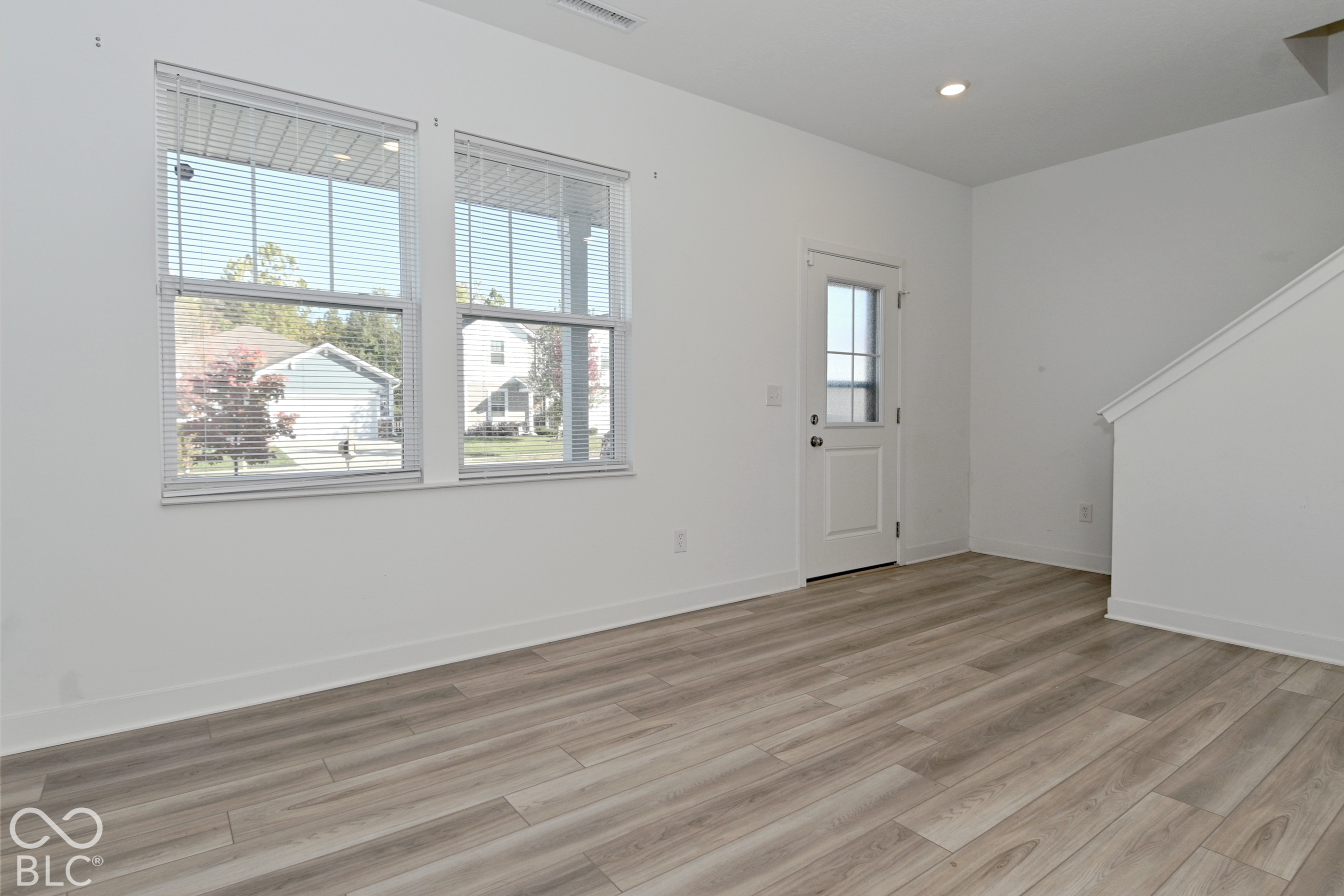 10009 Sundley Drive, Indianapolis, IN, 46239 photo 5 of 60