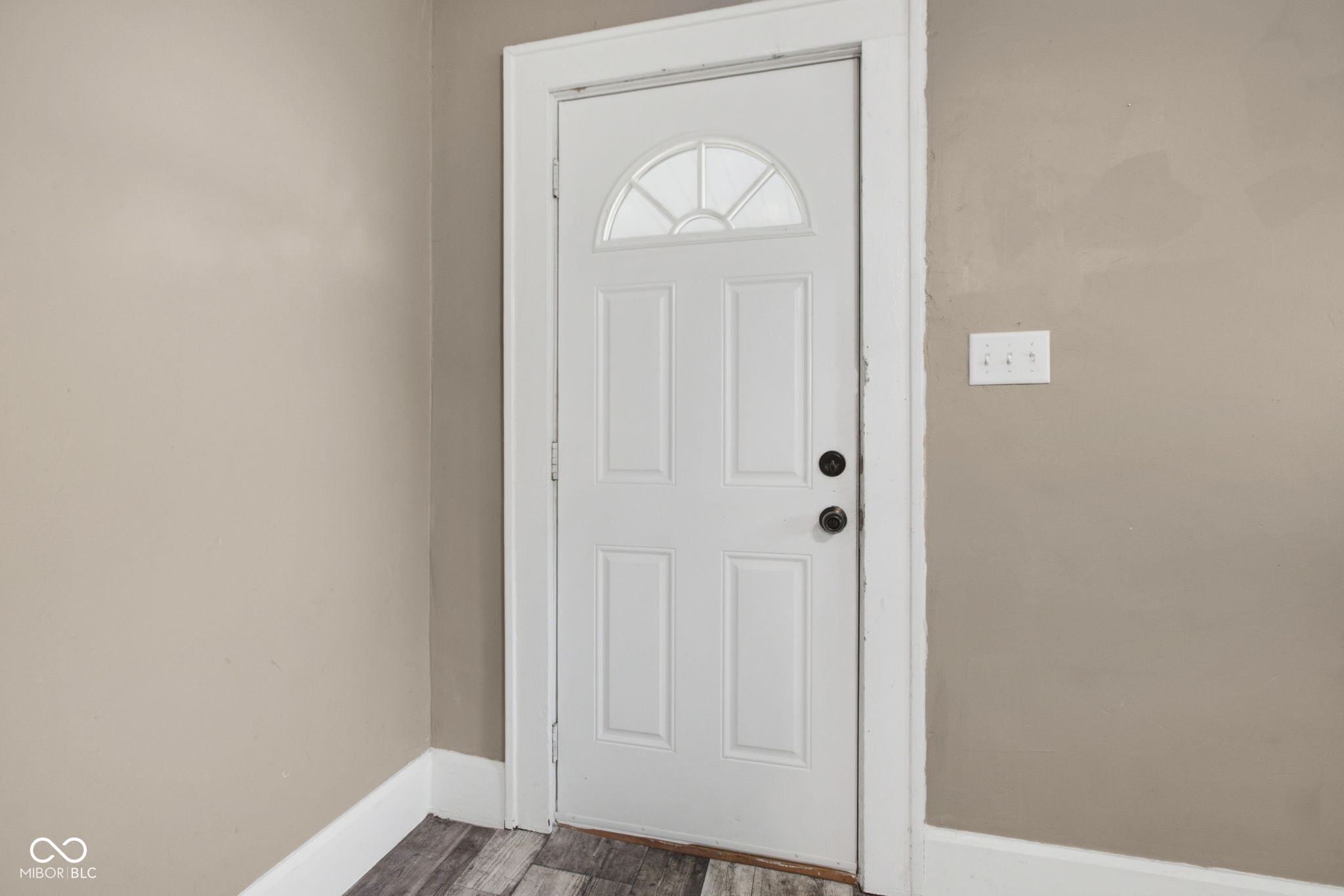 2509 Lincoln Street, Anderson, IN, 46016 photo 5 of 33