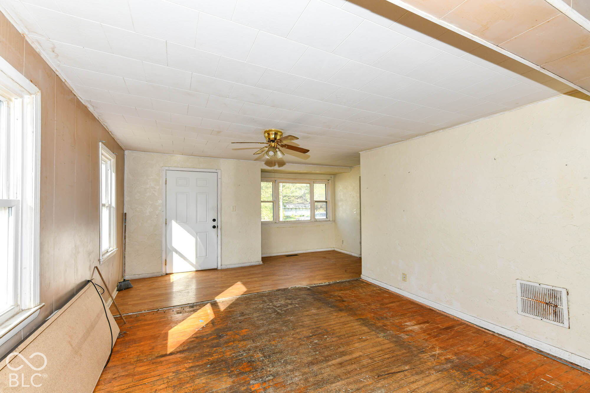 2521 E 5th Street, Anderson, IN, 46012 photo 5 of 26