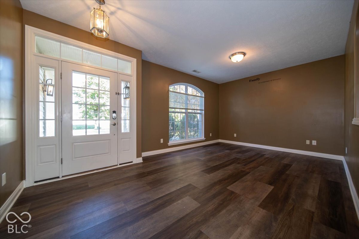10811 Meadow Wing Court, Noblesville, IN, 46060 photo 5 of 35