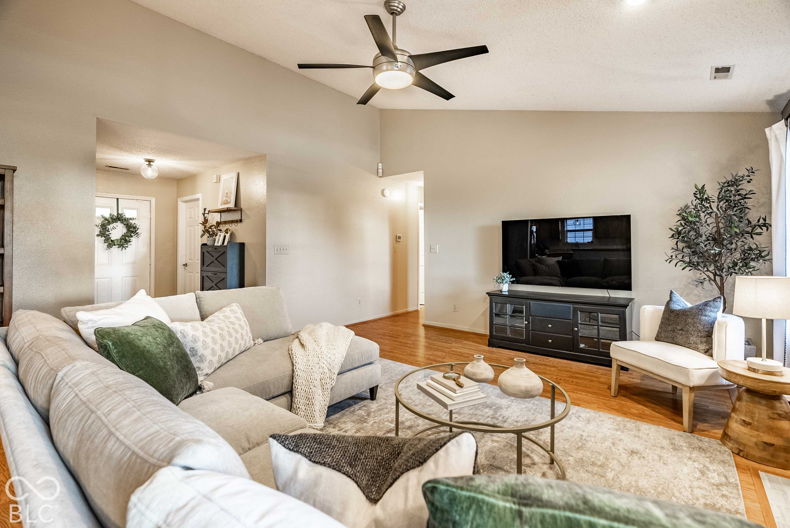 4116 Par Drive, Indianapolis, IN, 46268 photo 5 of 24