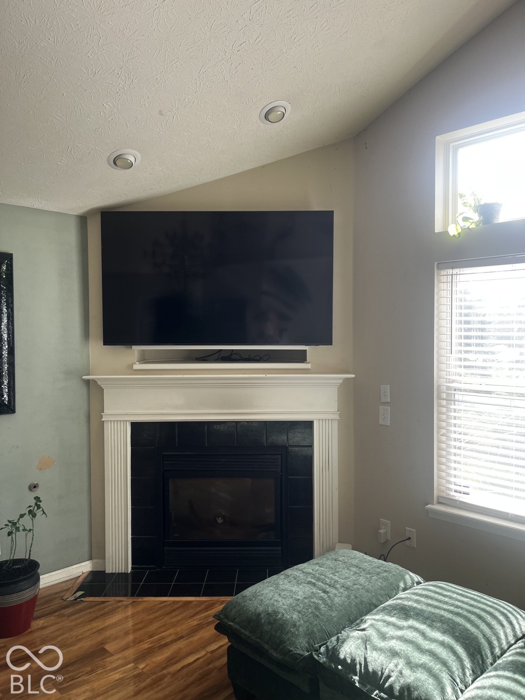 3325 Ashgrove, Indianapolis, IN, 46268 photo 5 of 17