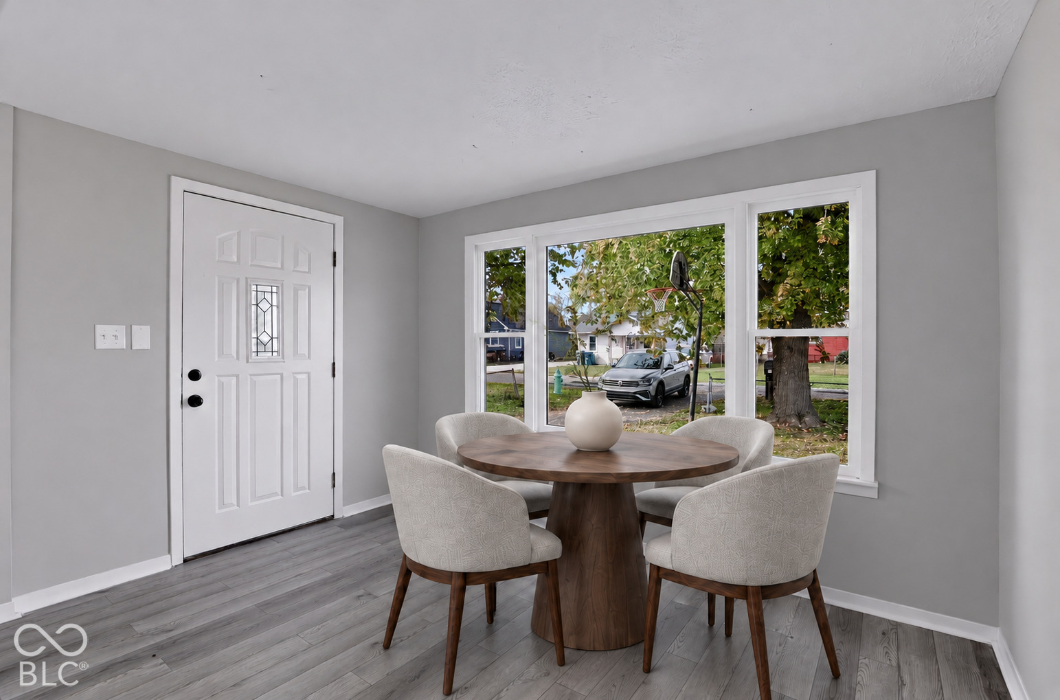 303 S Gerrard Drive, Indianapolis, IN, 46241 photo 5 of 48