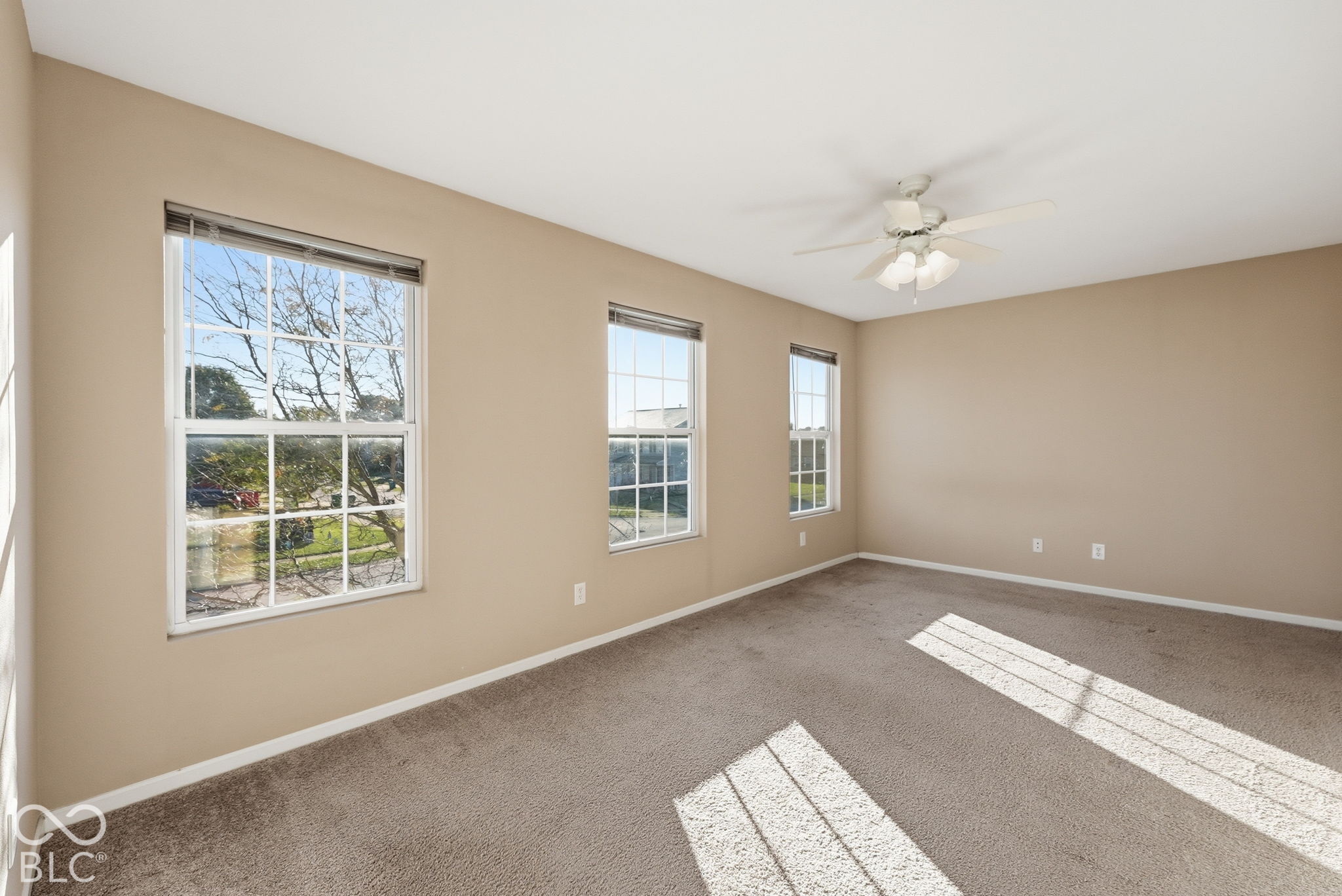 11398 N Meadowbend Way, Monrovia, IN, 46157 photo 5 of 33