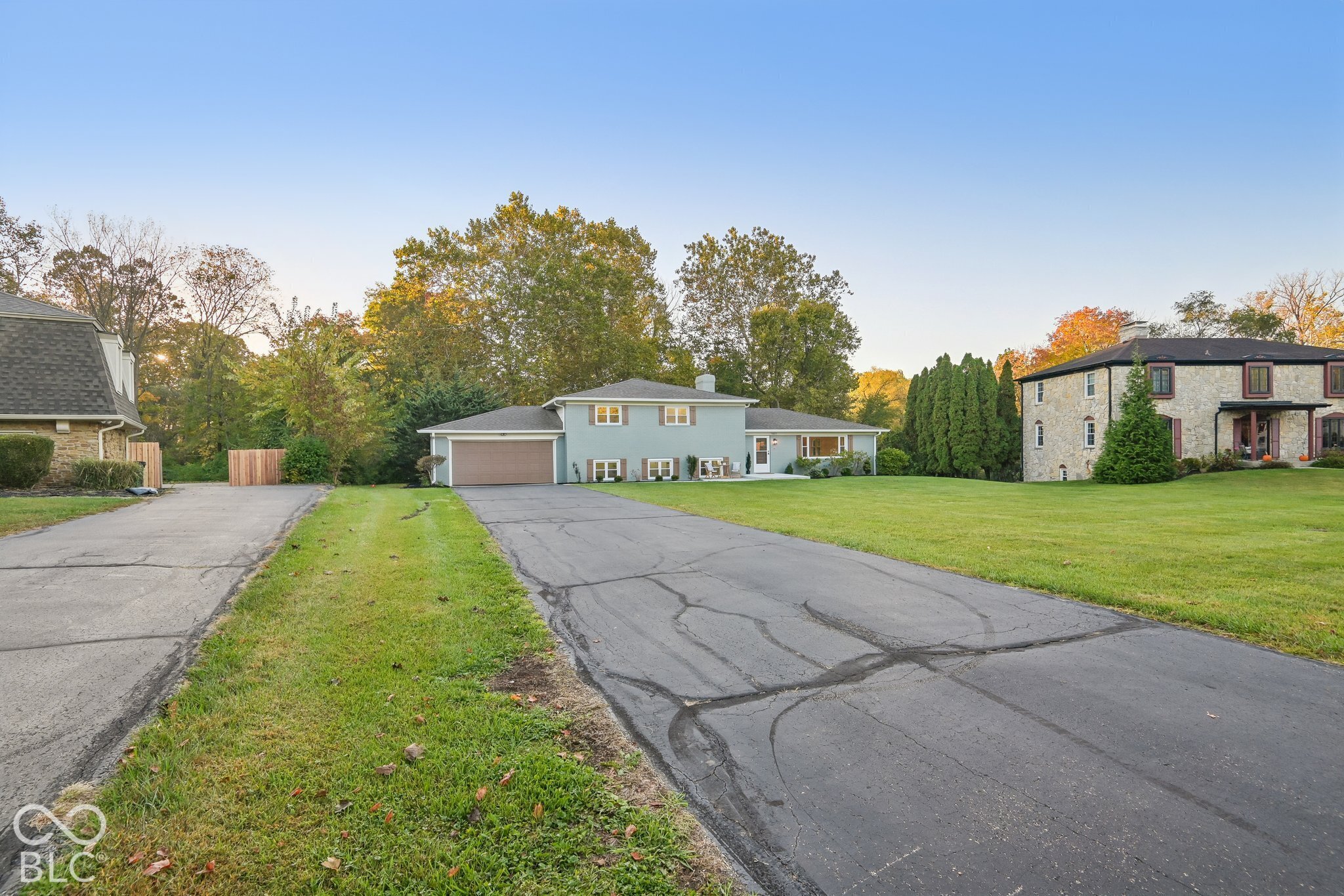 7027 Creekside Lane, Indianapolis, IN, 46220 photo 5 of 88