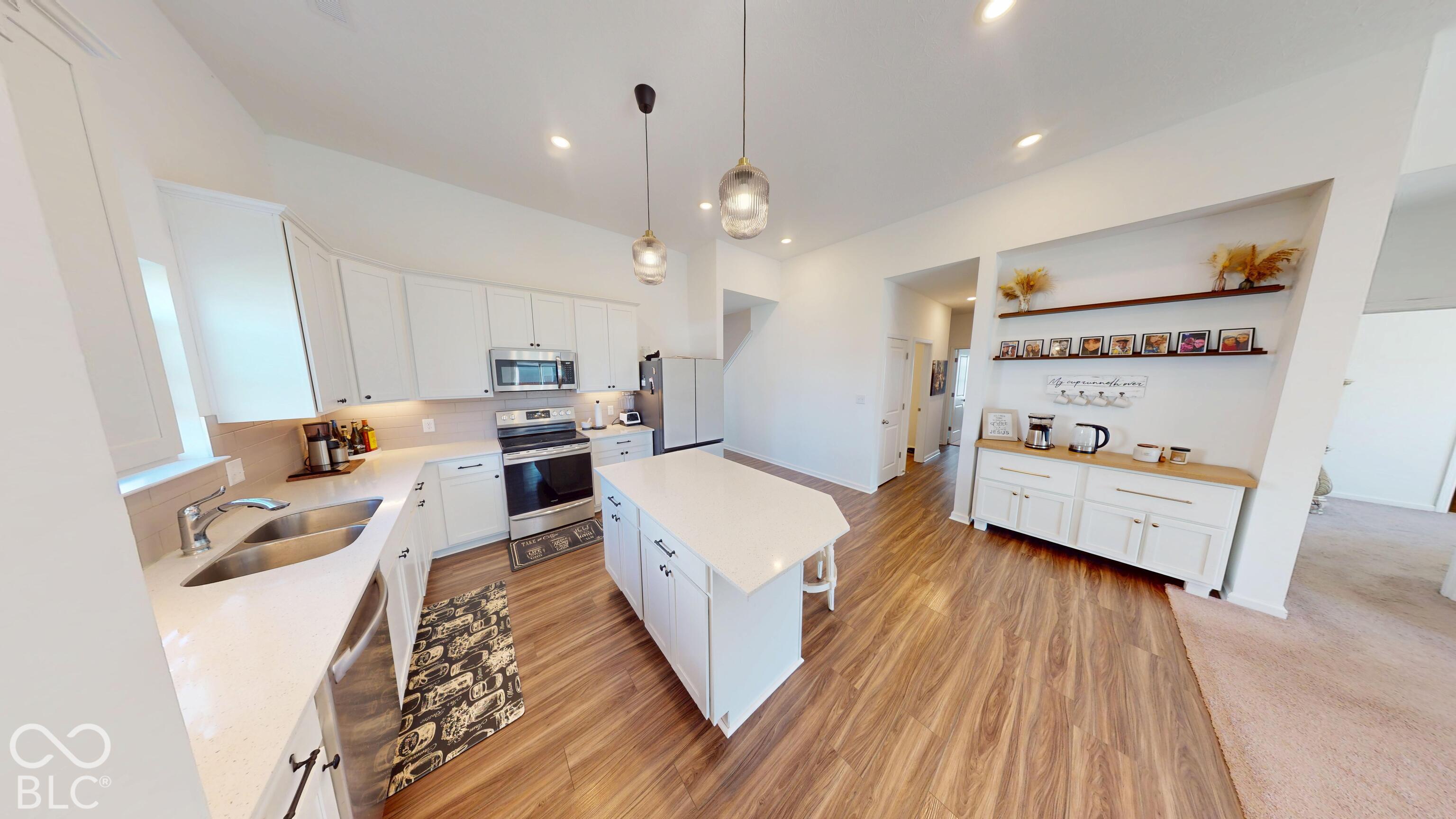 260 Evening Bay Court, Pendleton, IN, 46064 photo 5 of 51