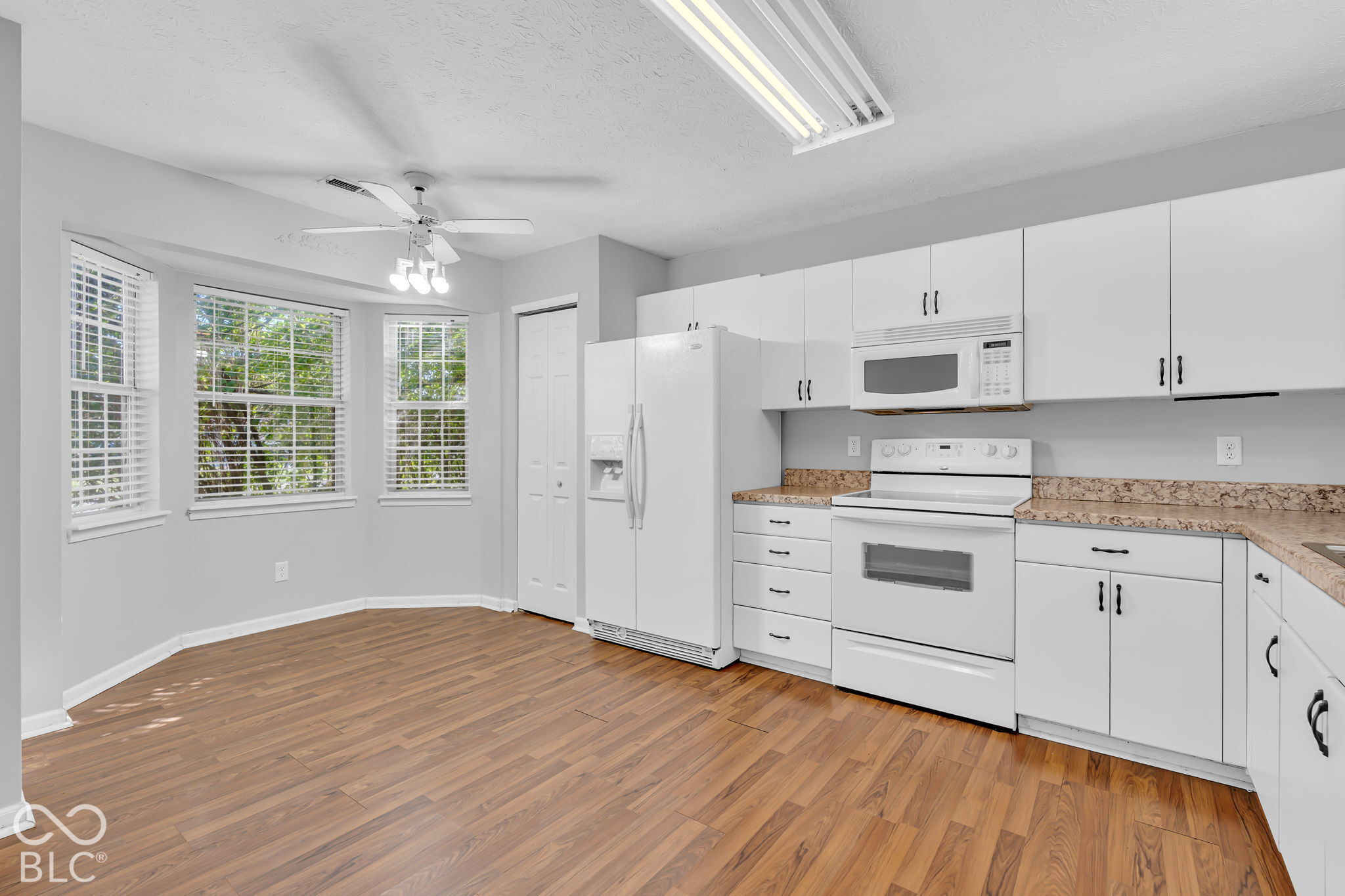 5546 Foxtail Court, Indianapolis, IN, 46221 photo 5 of 28