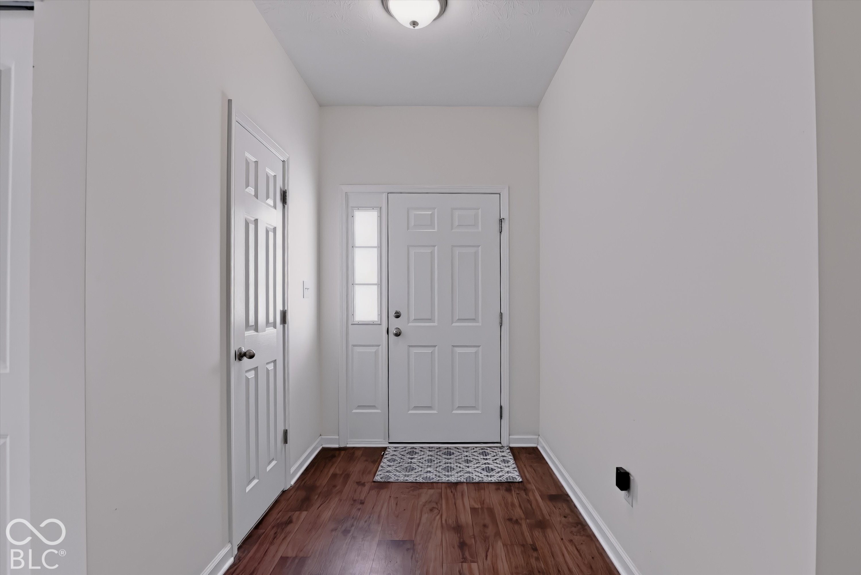 10710 Jimmy Lake Drive, Indianapolis, IN, 46239 photo 5 of 39