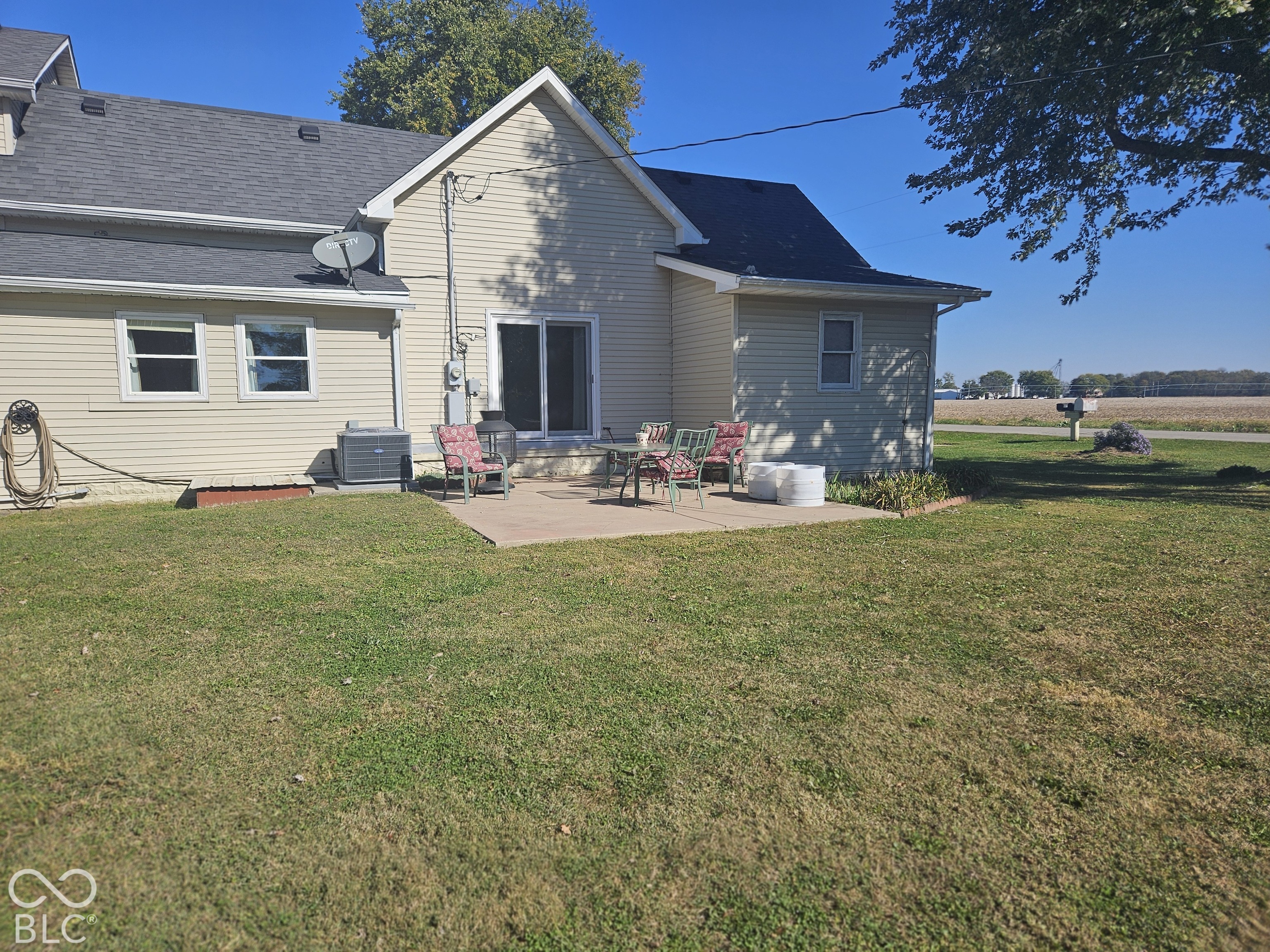 657 N 350 W, Shelbyville, IN, 46176 photo 5 of 41