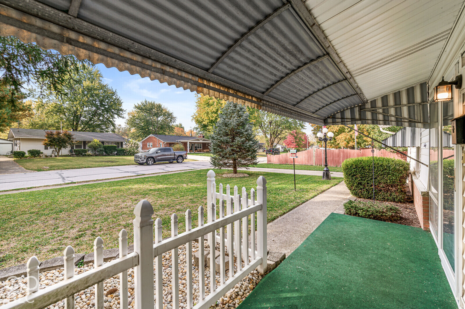 440 Hollybrook Drive, Whiteland, IN, 46184 photo 5 of 38