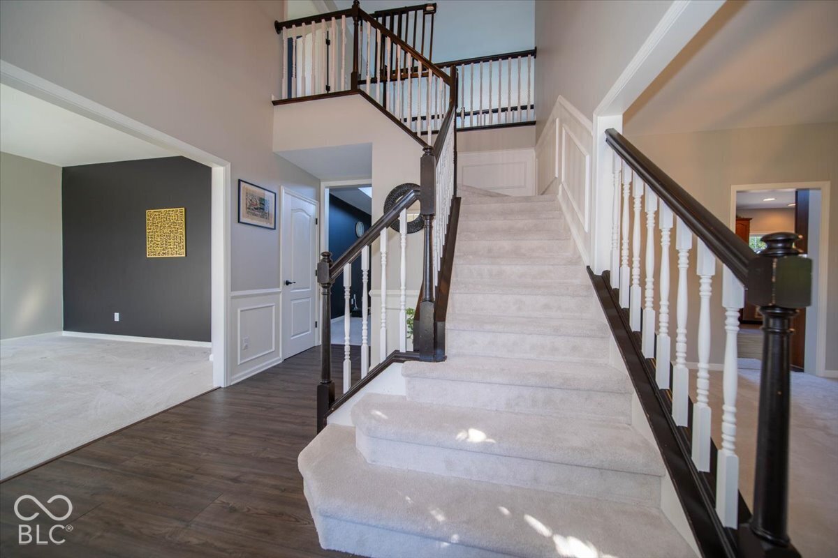 10073 Parkshore Drive, Fishers, IN, 46038 photo 5 of 41