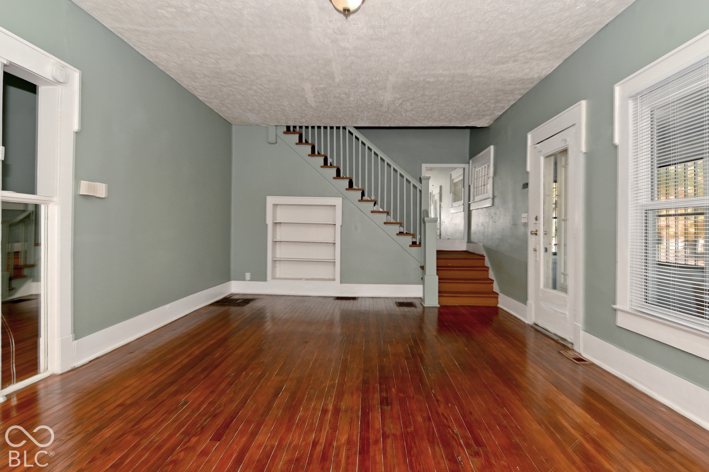 1137 W 34th Street, Indianapolis, IN, 46208 photo 5 of 39