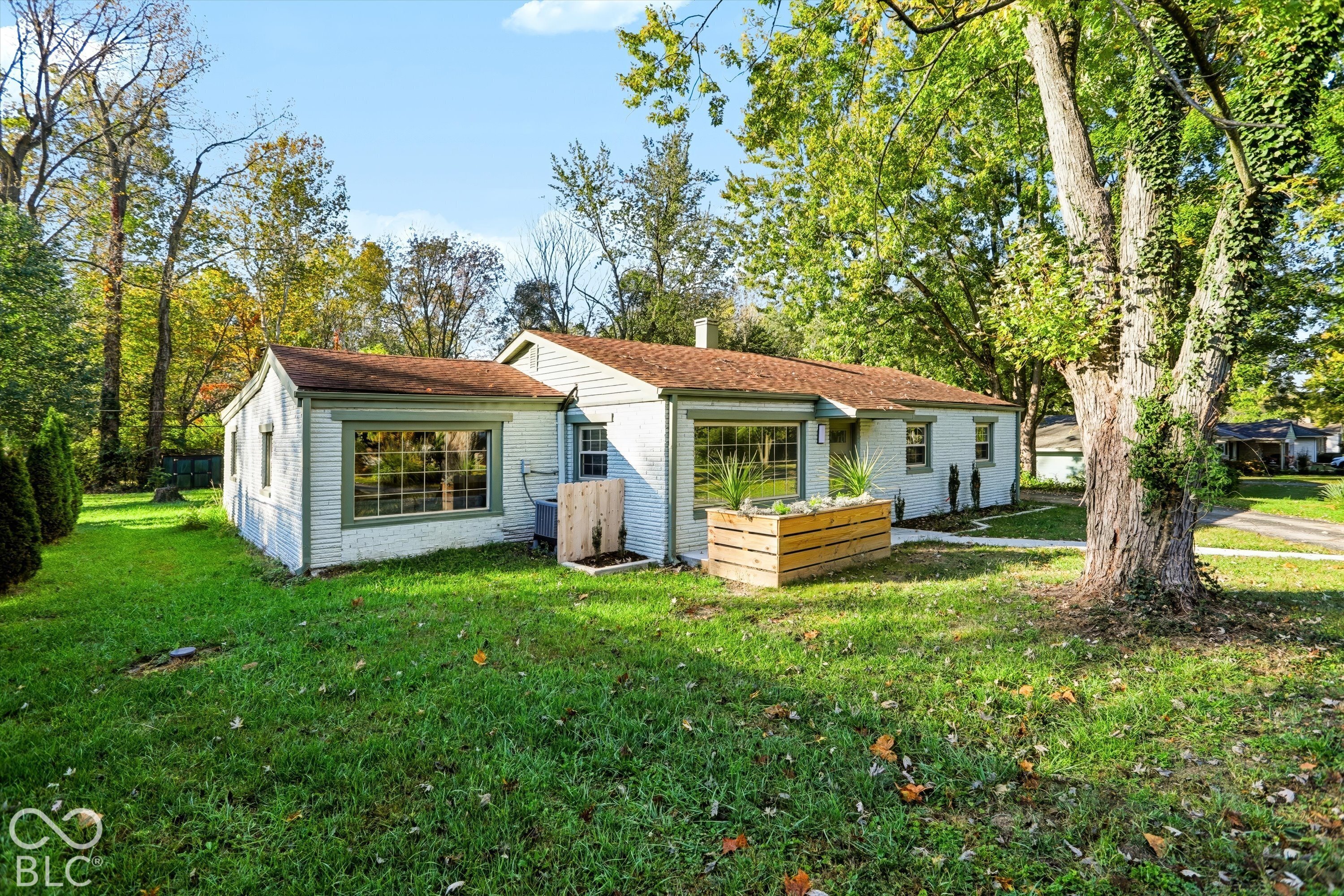 3209 E Loretta Drive, Indianapolis, IN, 46227 photo 5 of 50