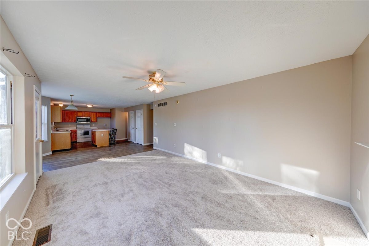 10834 Sedgegrass Drive, Indianapolis, IN, 46235 photo 5 of 52
