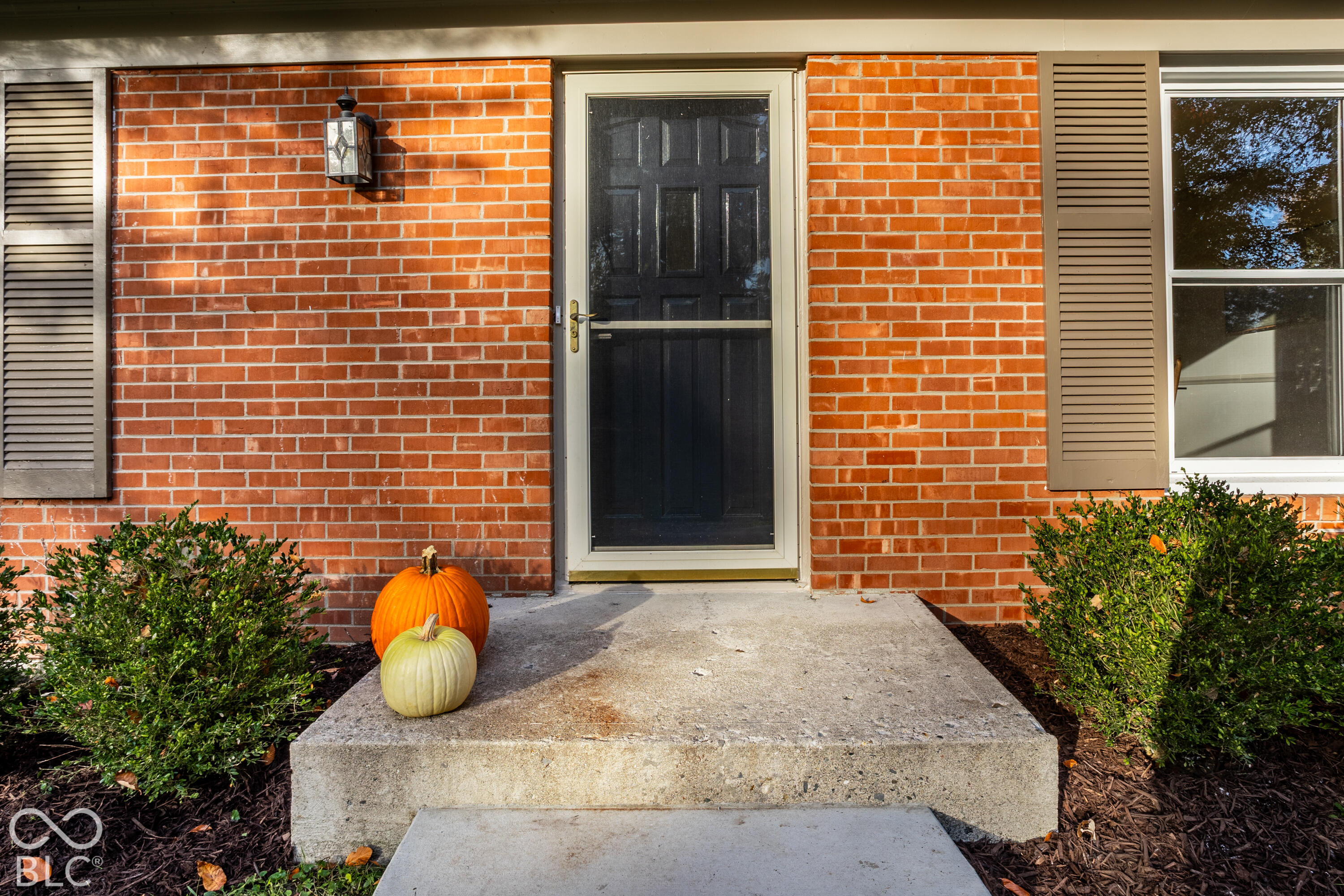 7540 Hoover Road, Indianapolis, IN, 46260 photo 5 of 38