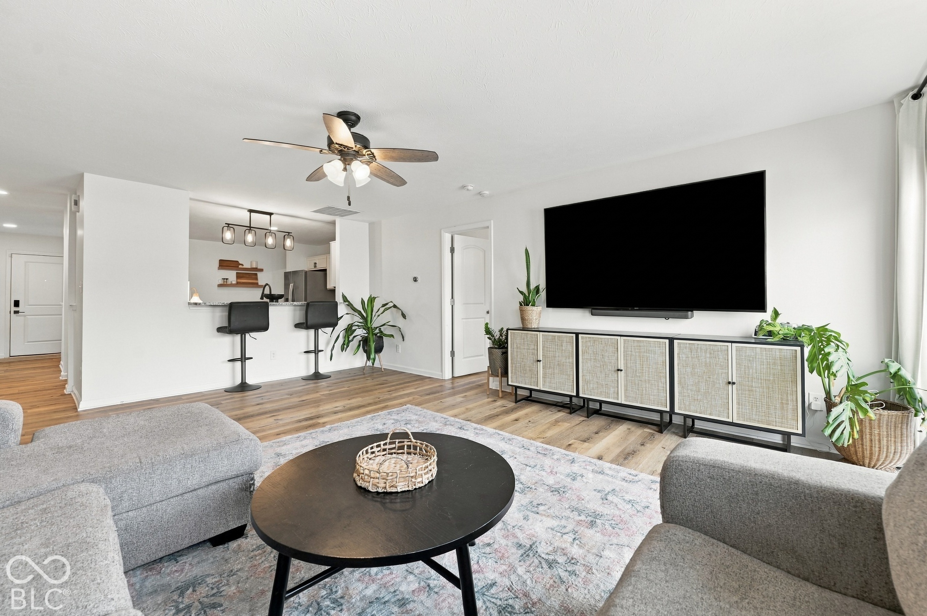 2740 Applecard Drive, Indianapolis, IN, 46234 photo 5 of 31