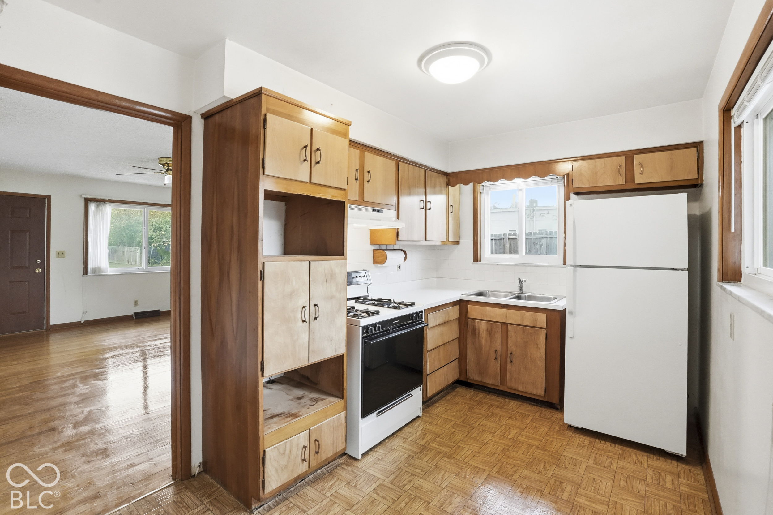 1521 N Campbell Avenue, Indianapolis, IN, 46219 photo 5 of 22