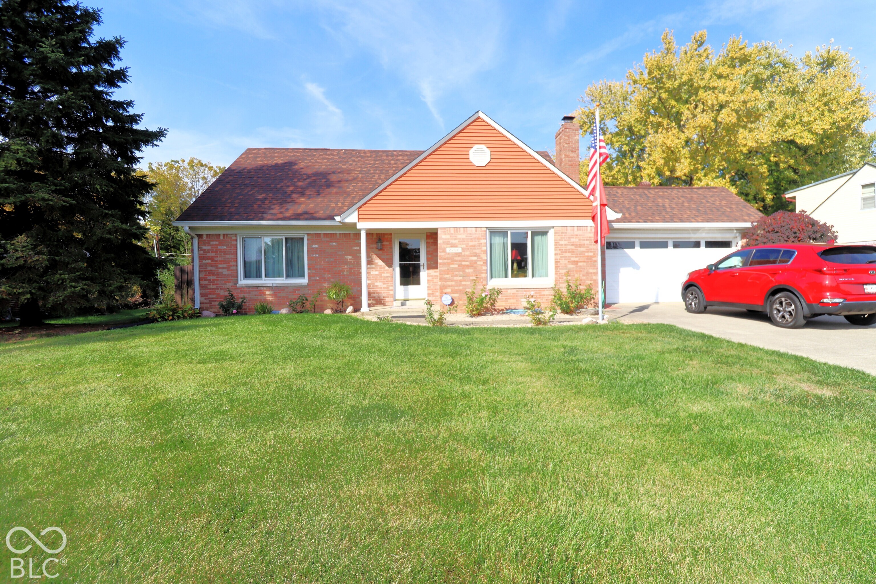 2220 Woodcrest Road, Indianapolis, IN, 46227 photo 5 of 54