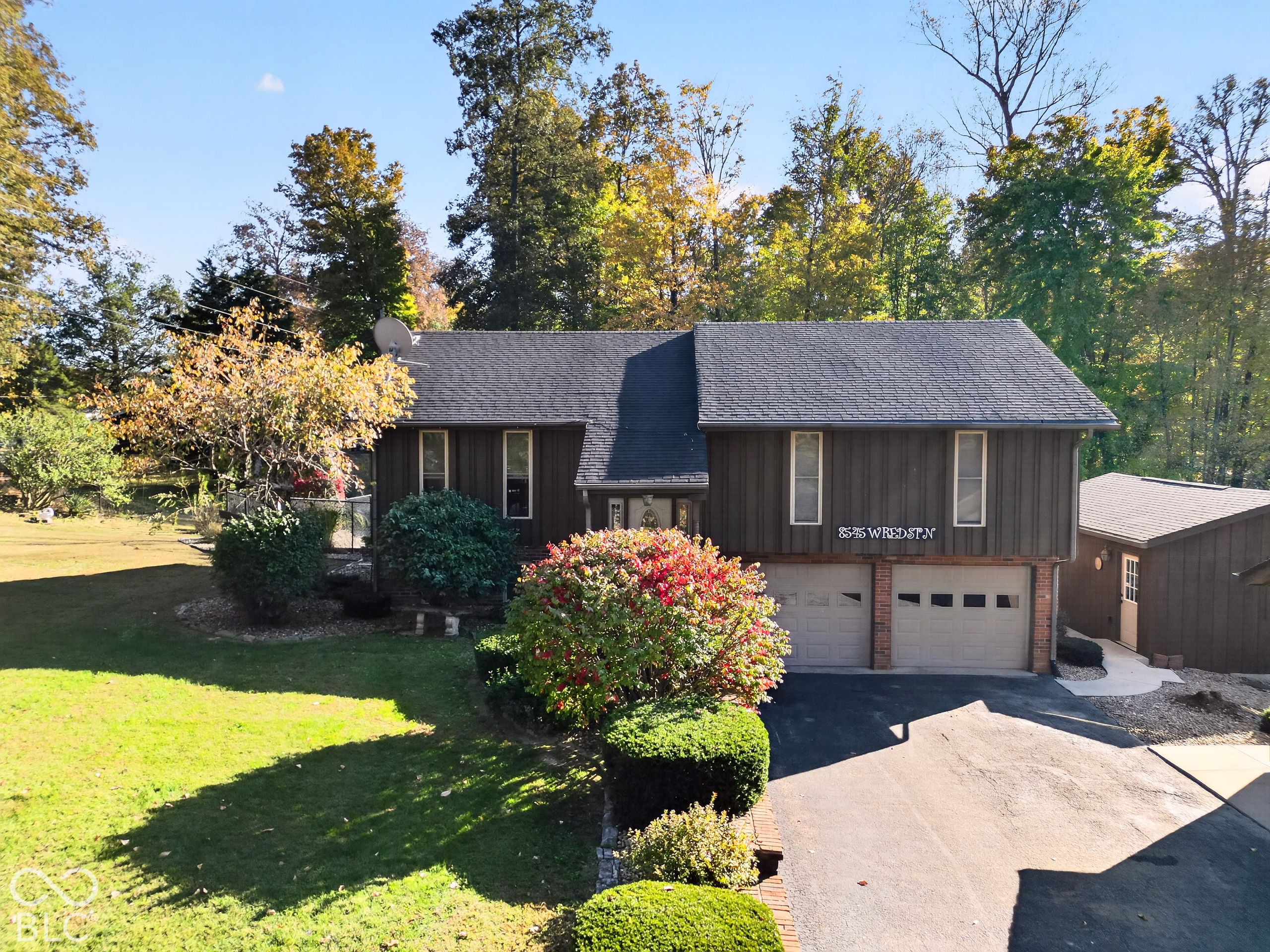 8545 W Red Street N, North Vernon, IN, 47265 photo 5 of 48