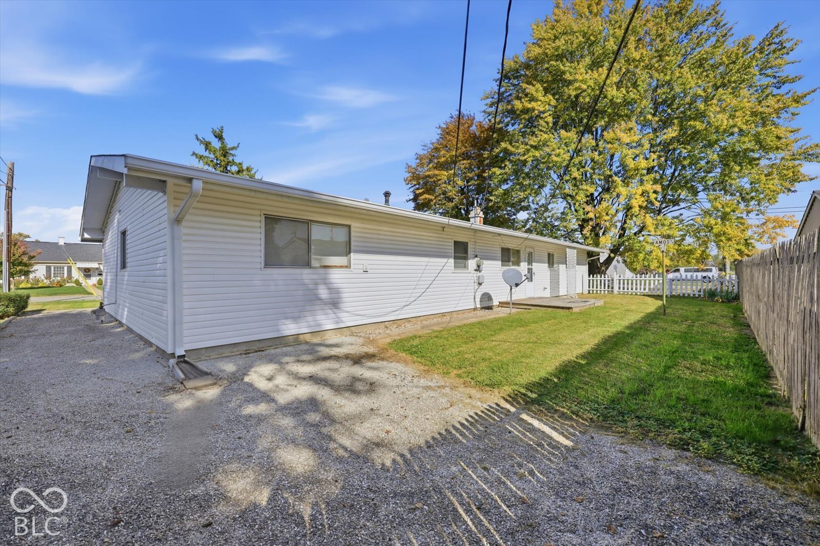 905 Hemlock Street, Shelbyville, IN, 46176 photo 5 of 28
