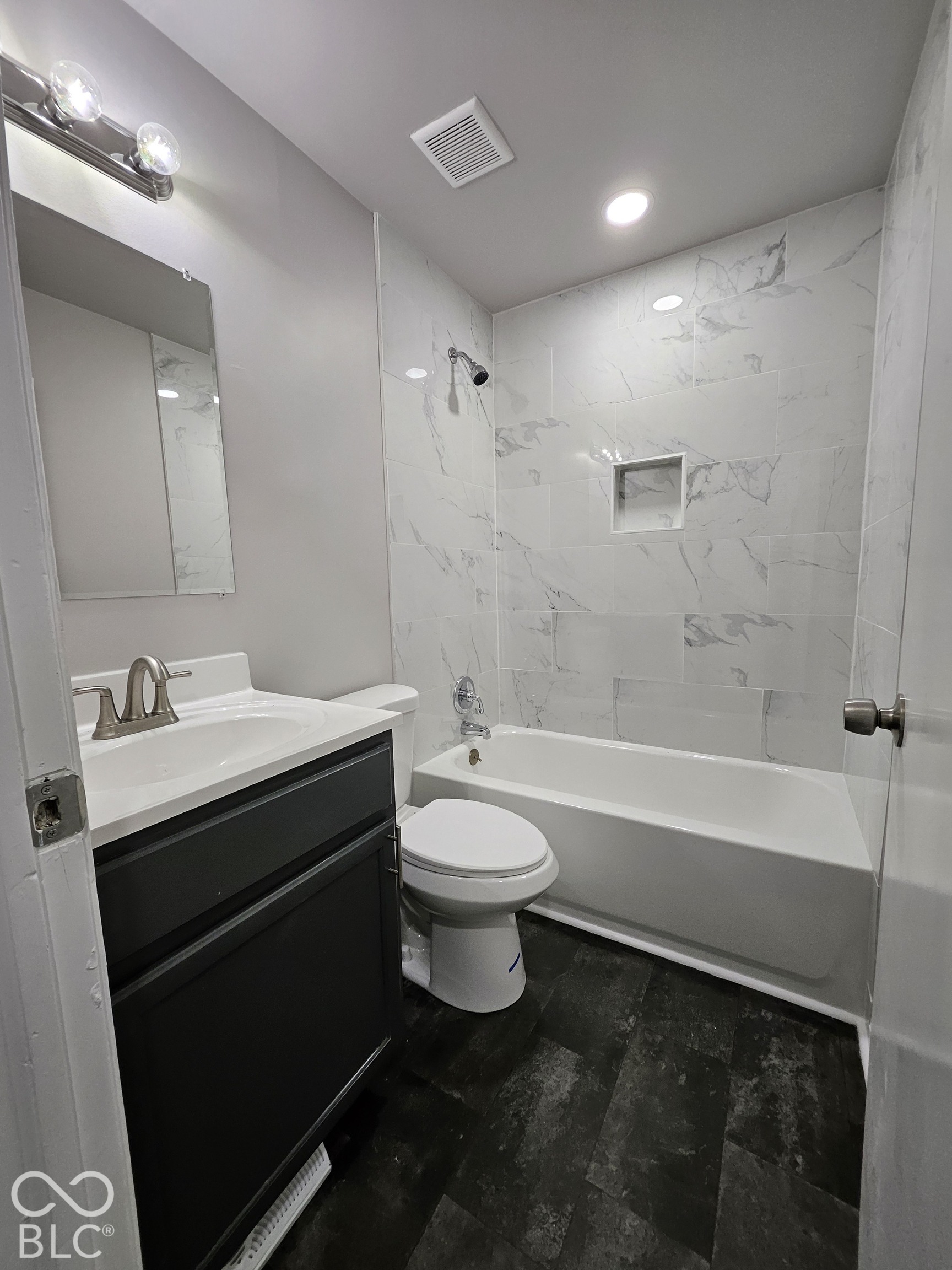 3909 N Grand Avenue, Indianapolis, IN, 46226 photo 5 of 16