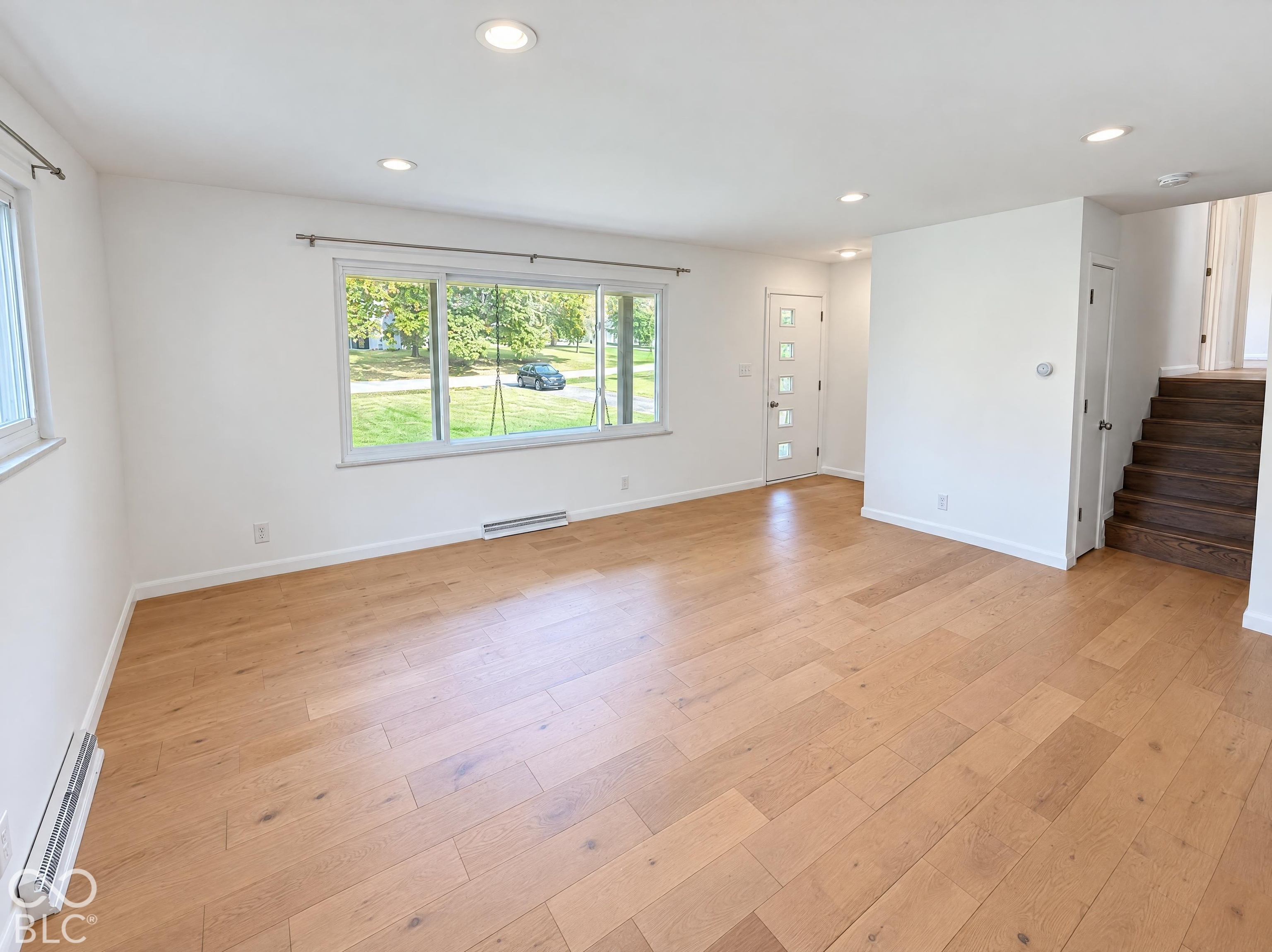 4533 Kessler Lane East Drive, Indianapolis, IN, 46220 photo 5 of 22