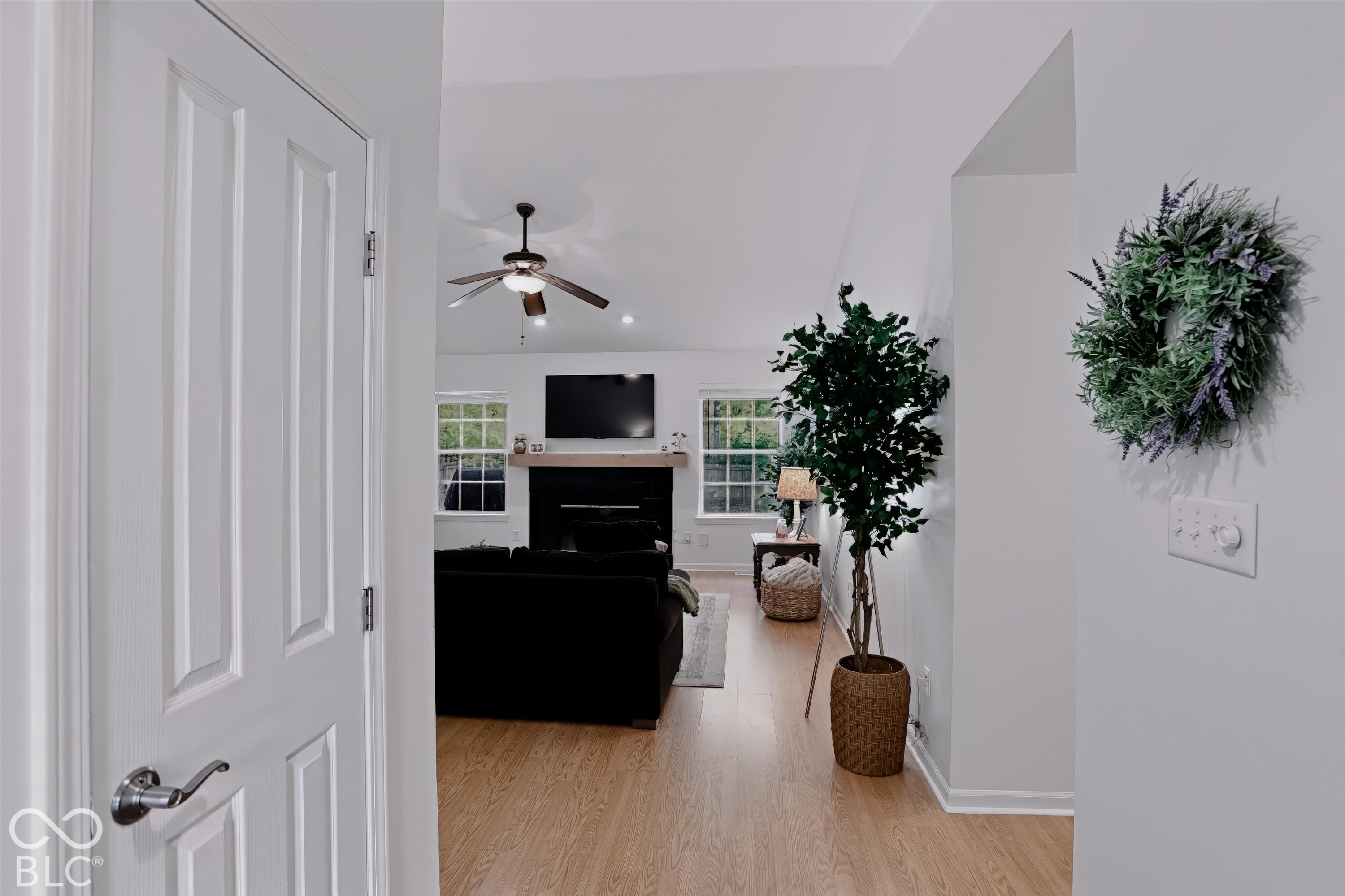 6610 Wilderness Trail, Fishers, IN, 46038 photo 5 of 54