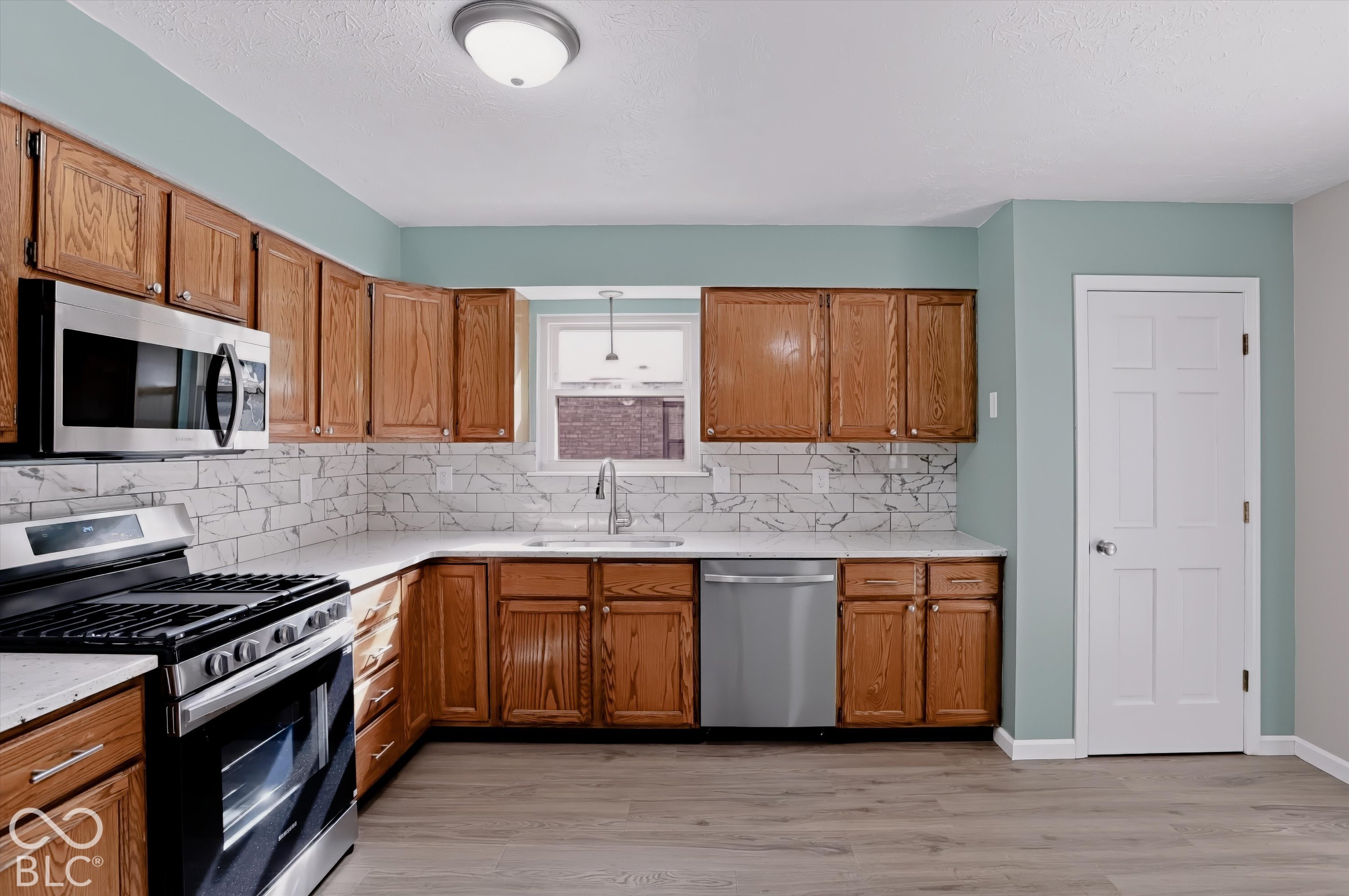 7846 5 Points Road, Indianapolis, IN, 46259 photo 5 of 40