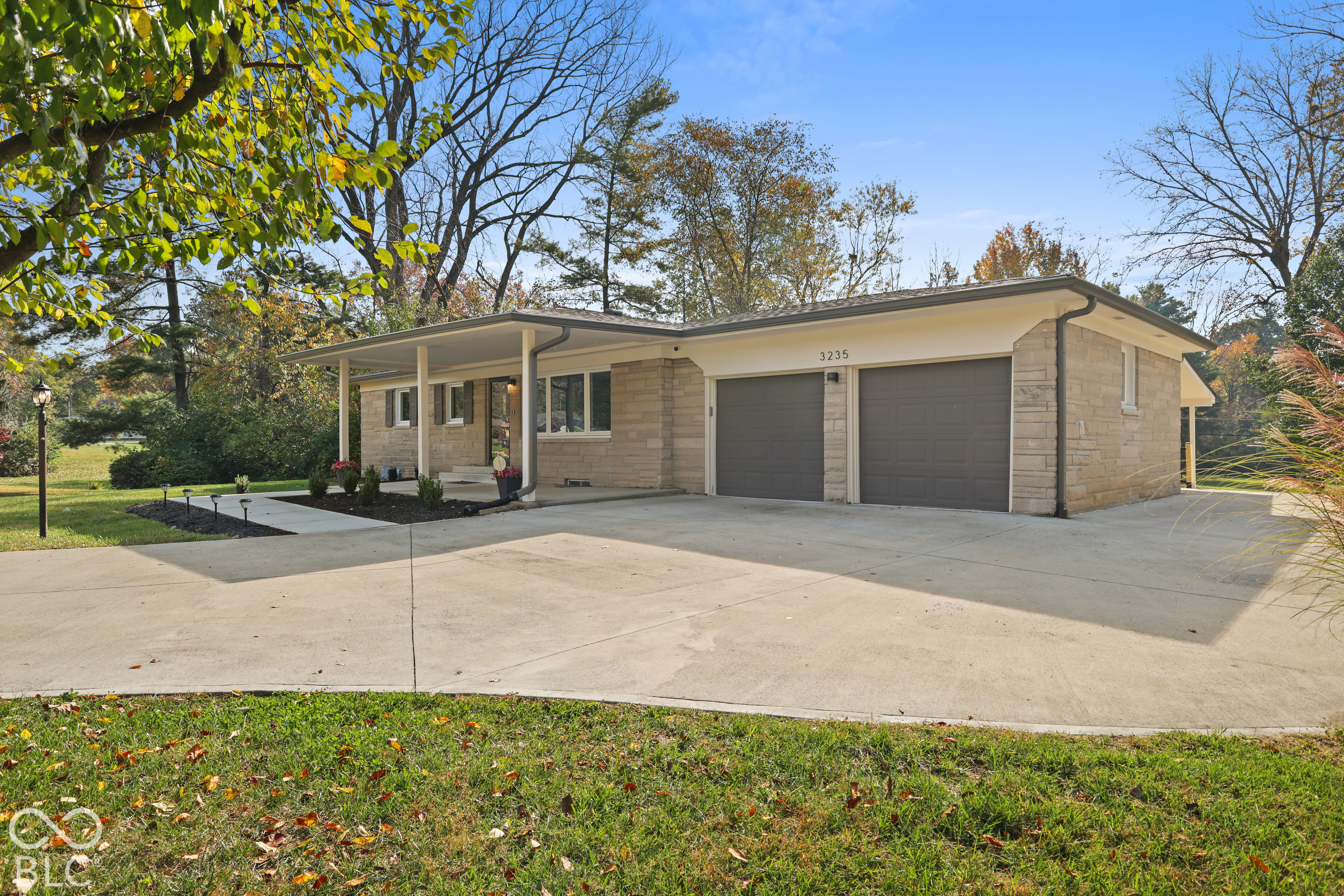 3235 E Loretta Drive, Indianapolis, IN, 46227 photo 5 of 56
