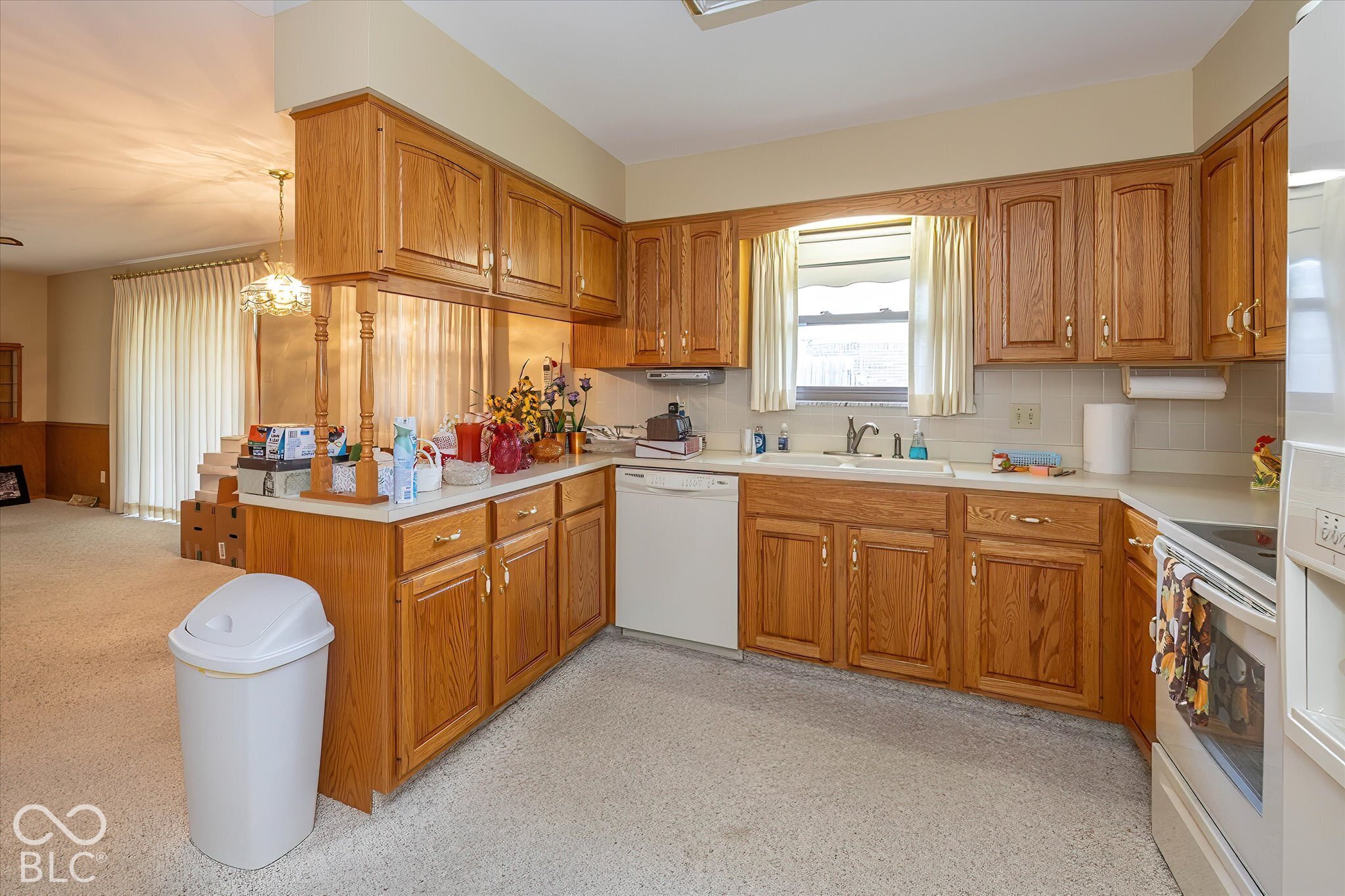 1040 Lawndale Drive, Greenwood, IN, 46142 photo 5 of 21